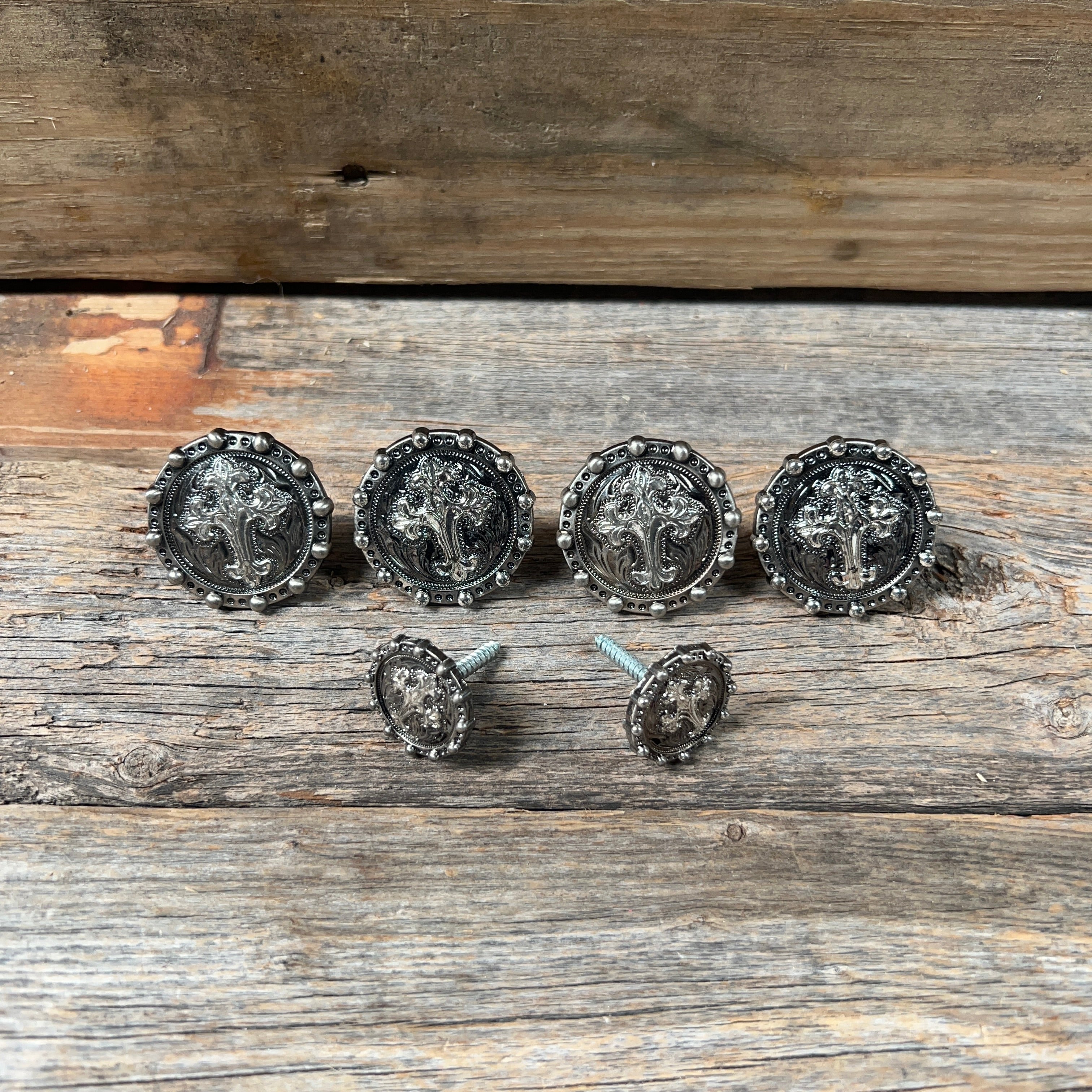 Antique Silver Cross Western Concho W191