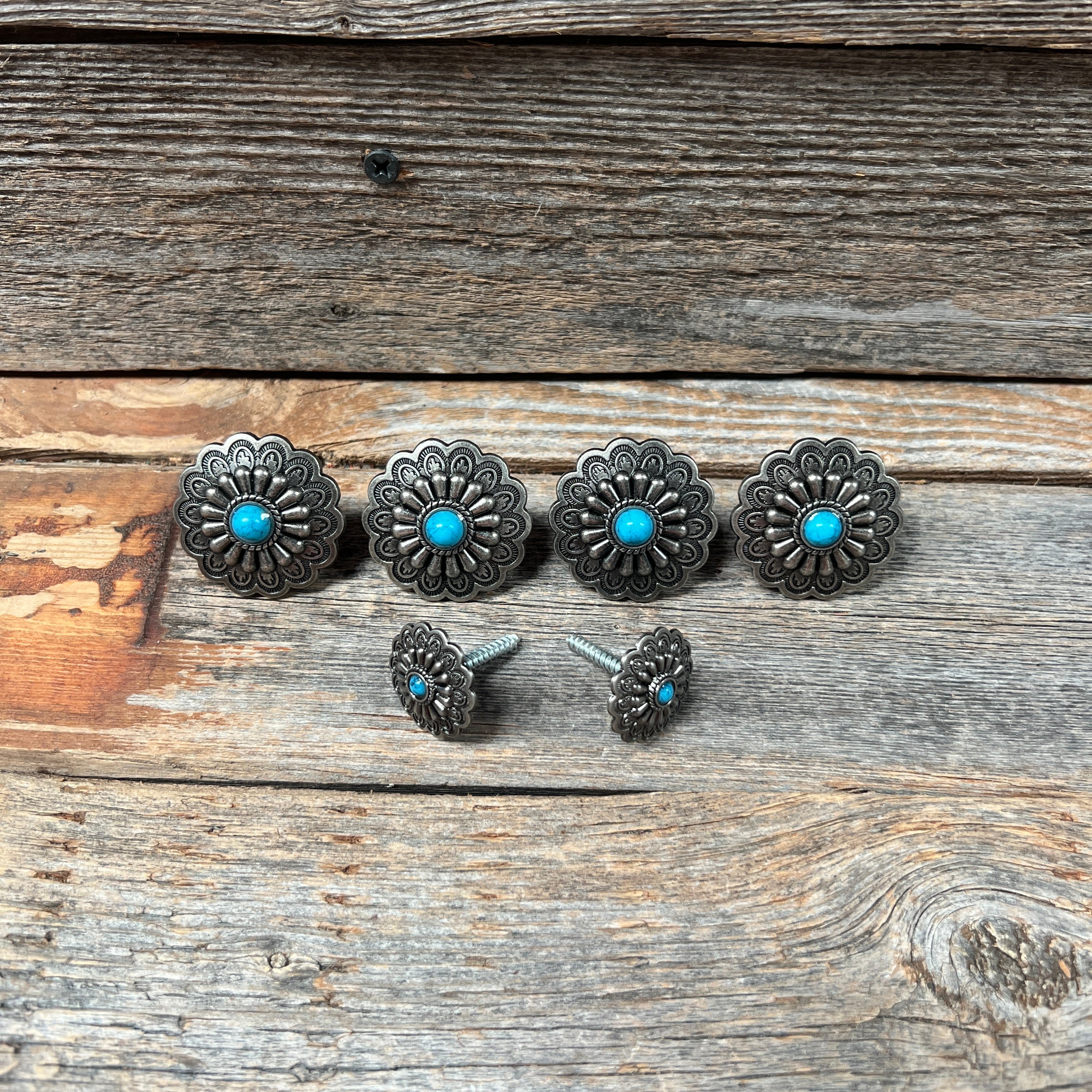 Antique Silver Turquoise Western Concho W203