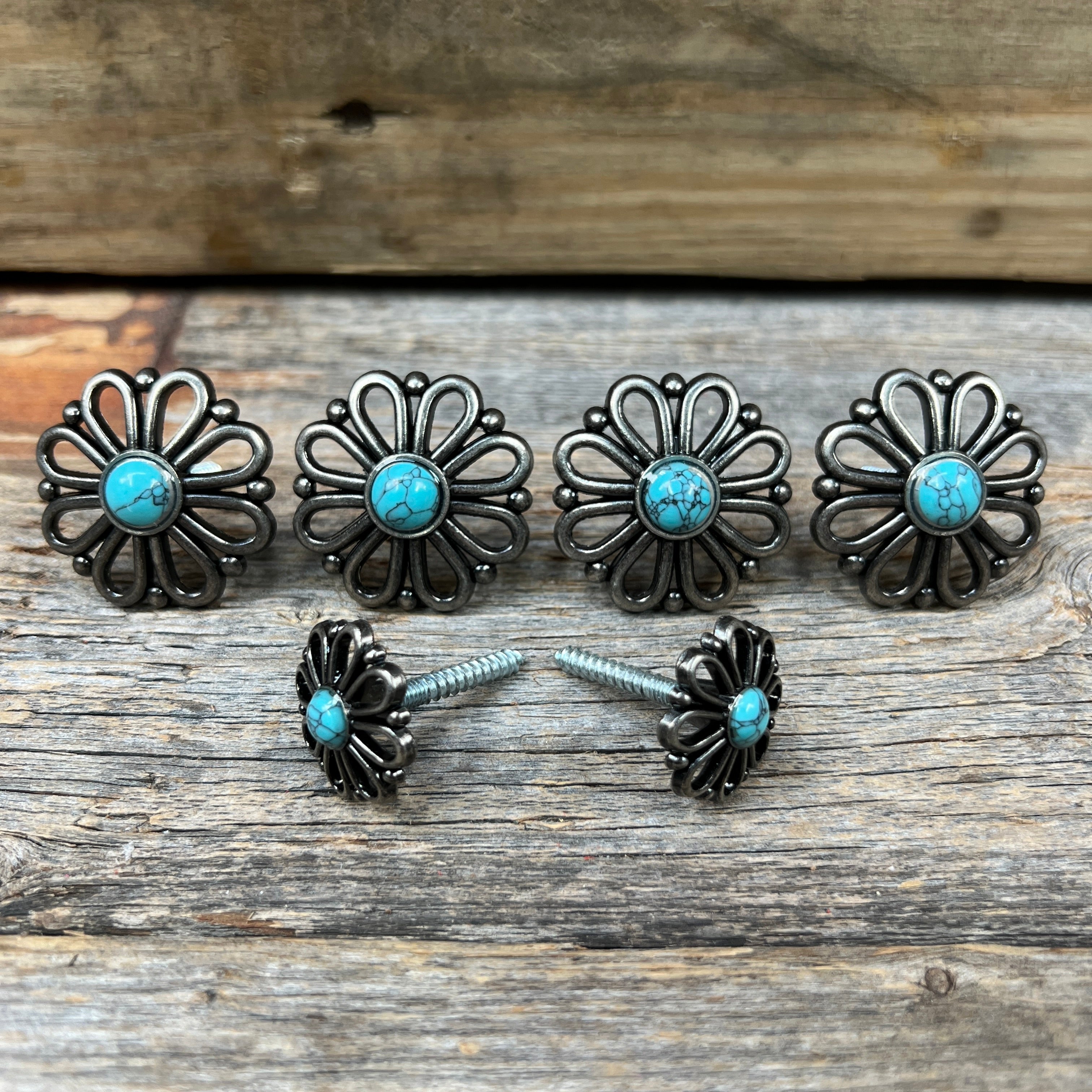 Antique Silver Turquoise Flower Western Concho W231