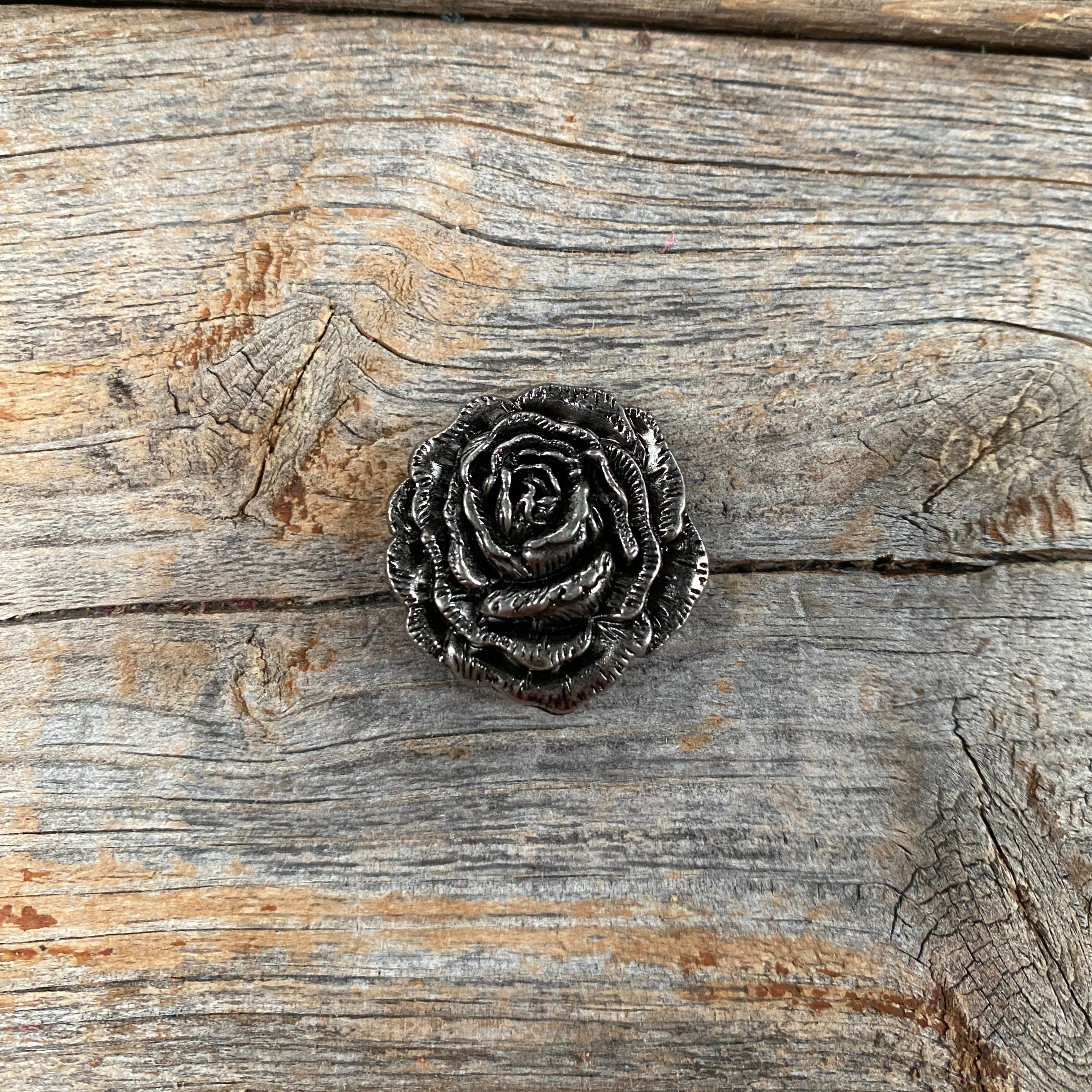 Antique Silver Rose Western Concho W108