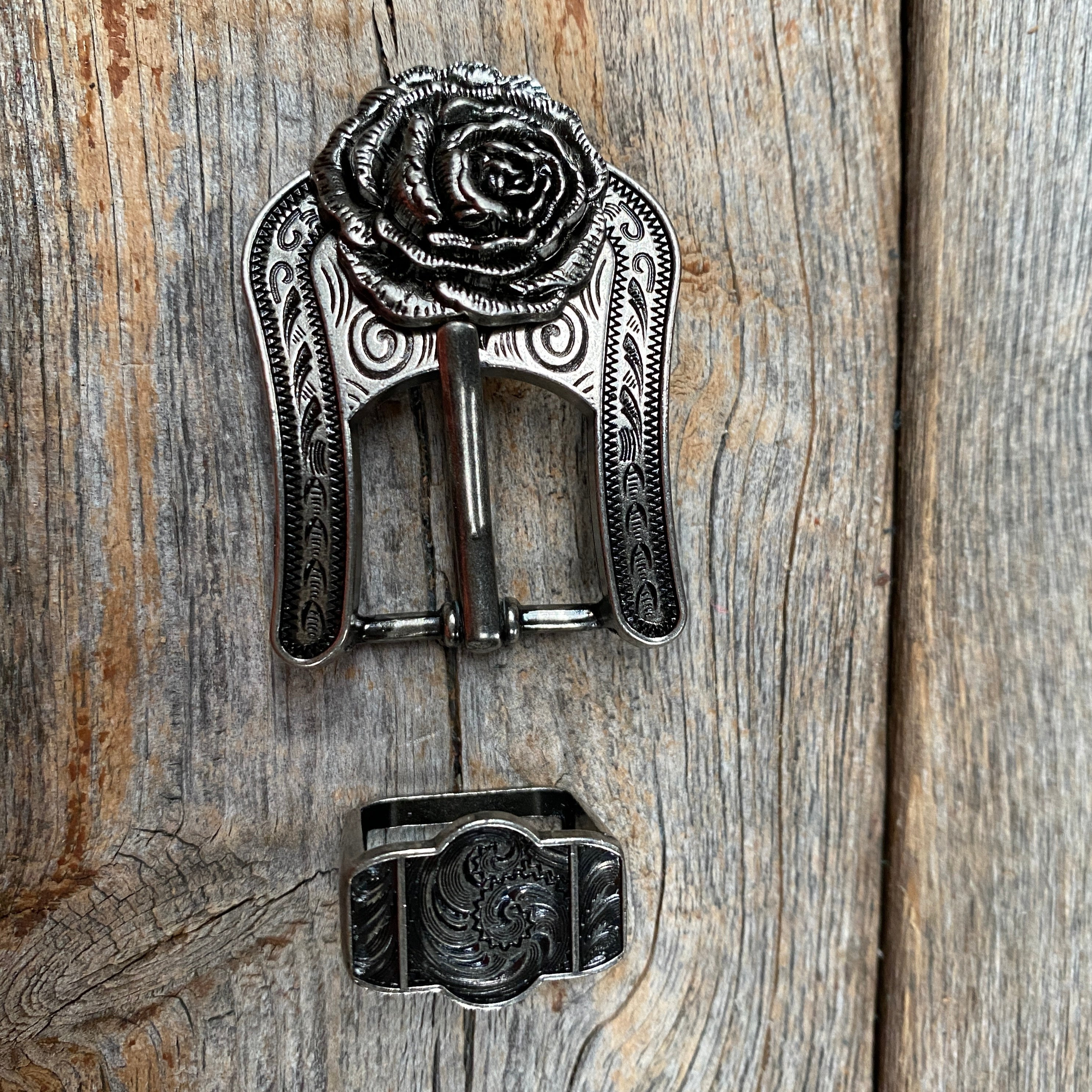 Antique Silver Rose Western Concho W108