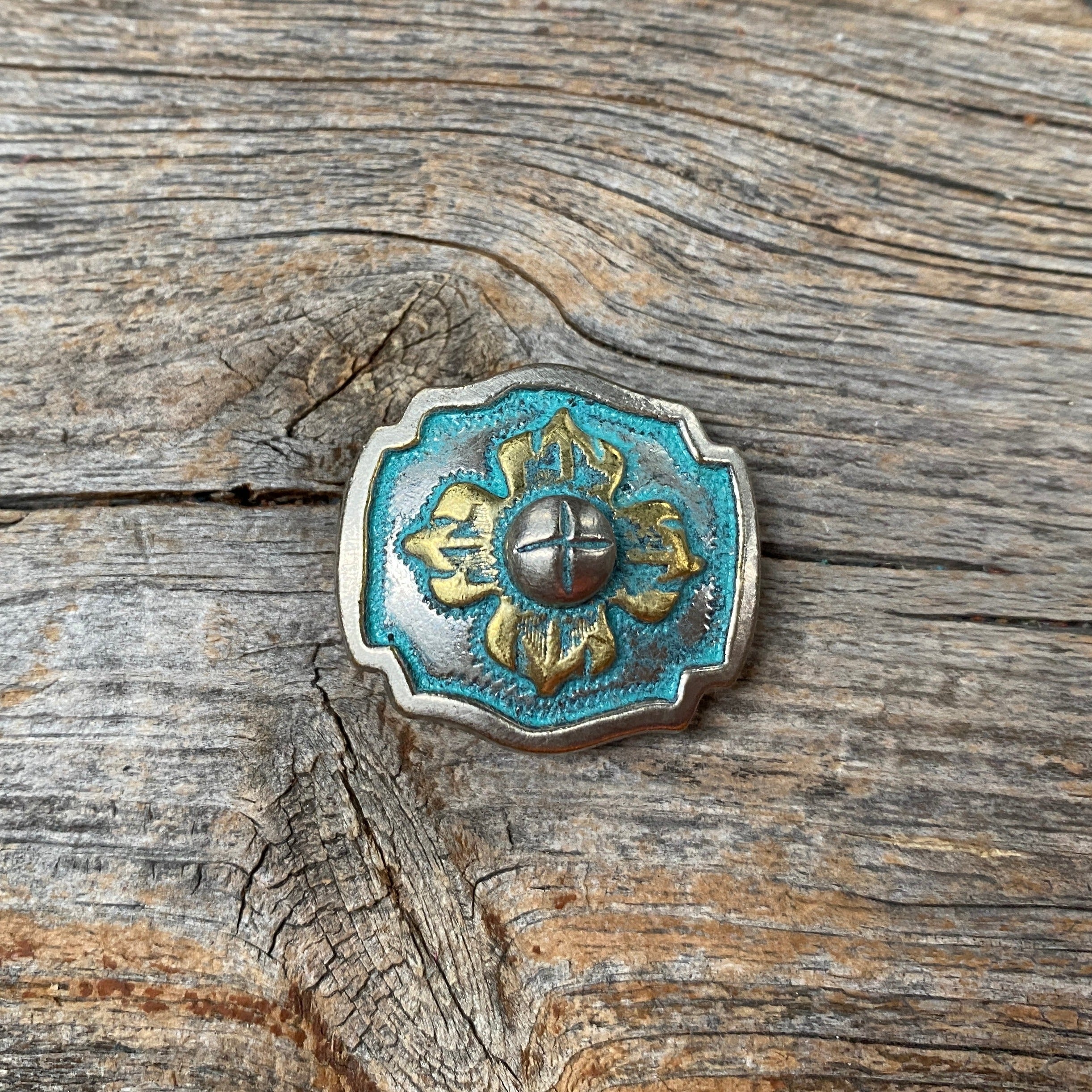 A Touch of Turquoise Western Concho W109