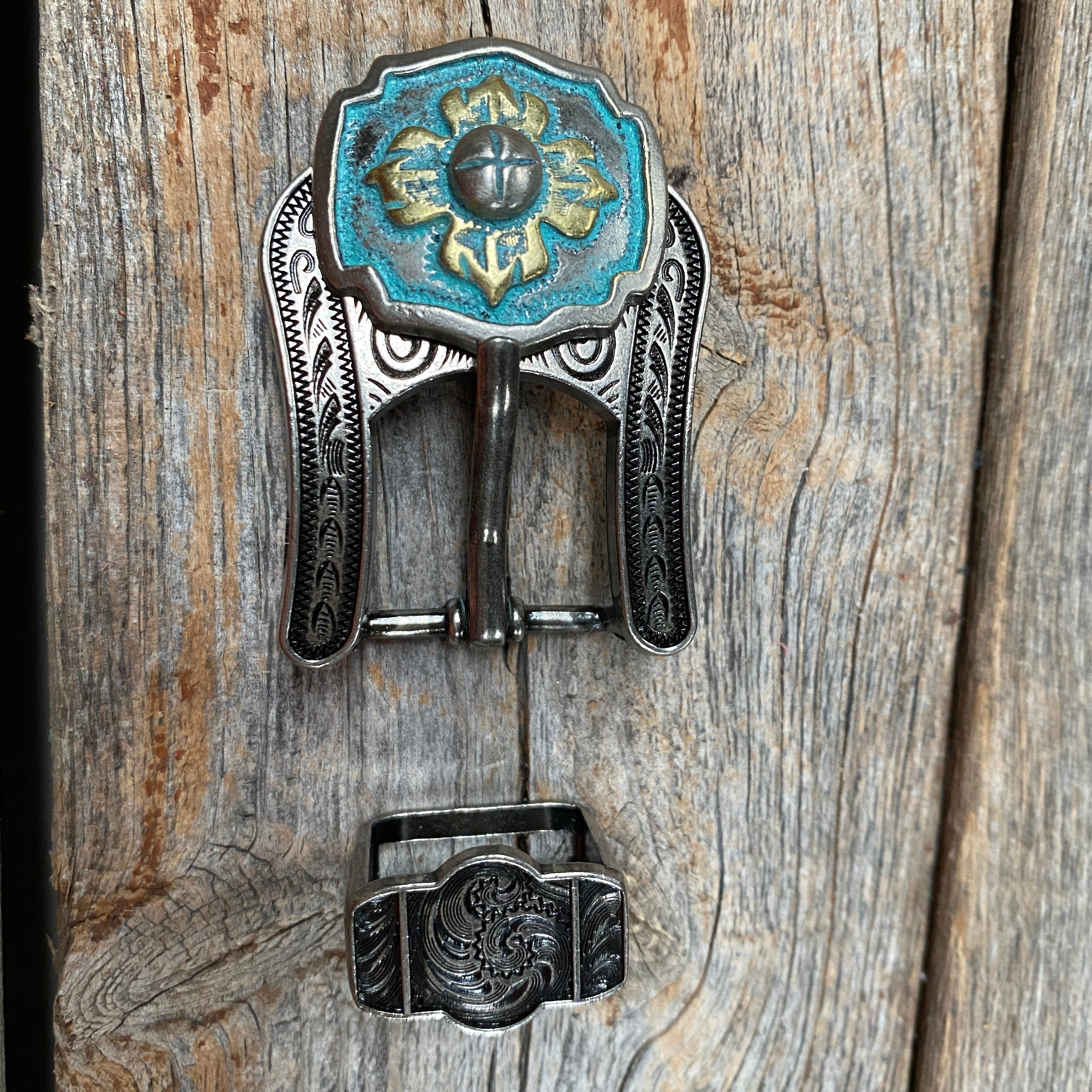 A Touch of Turquoise Western Concho W109