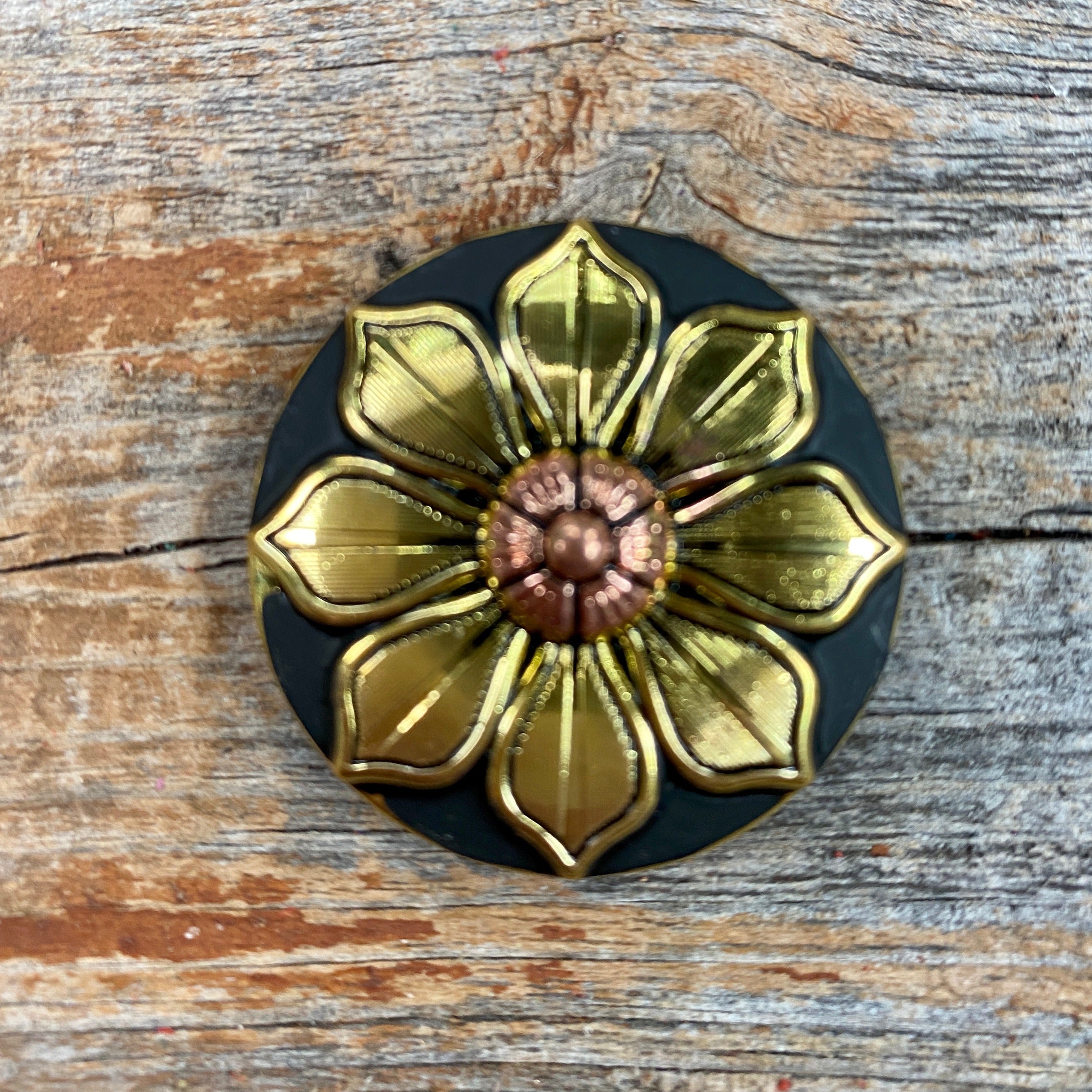 Black & Gold Sunflower Western Concho W125