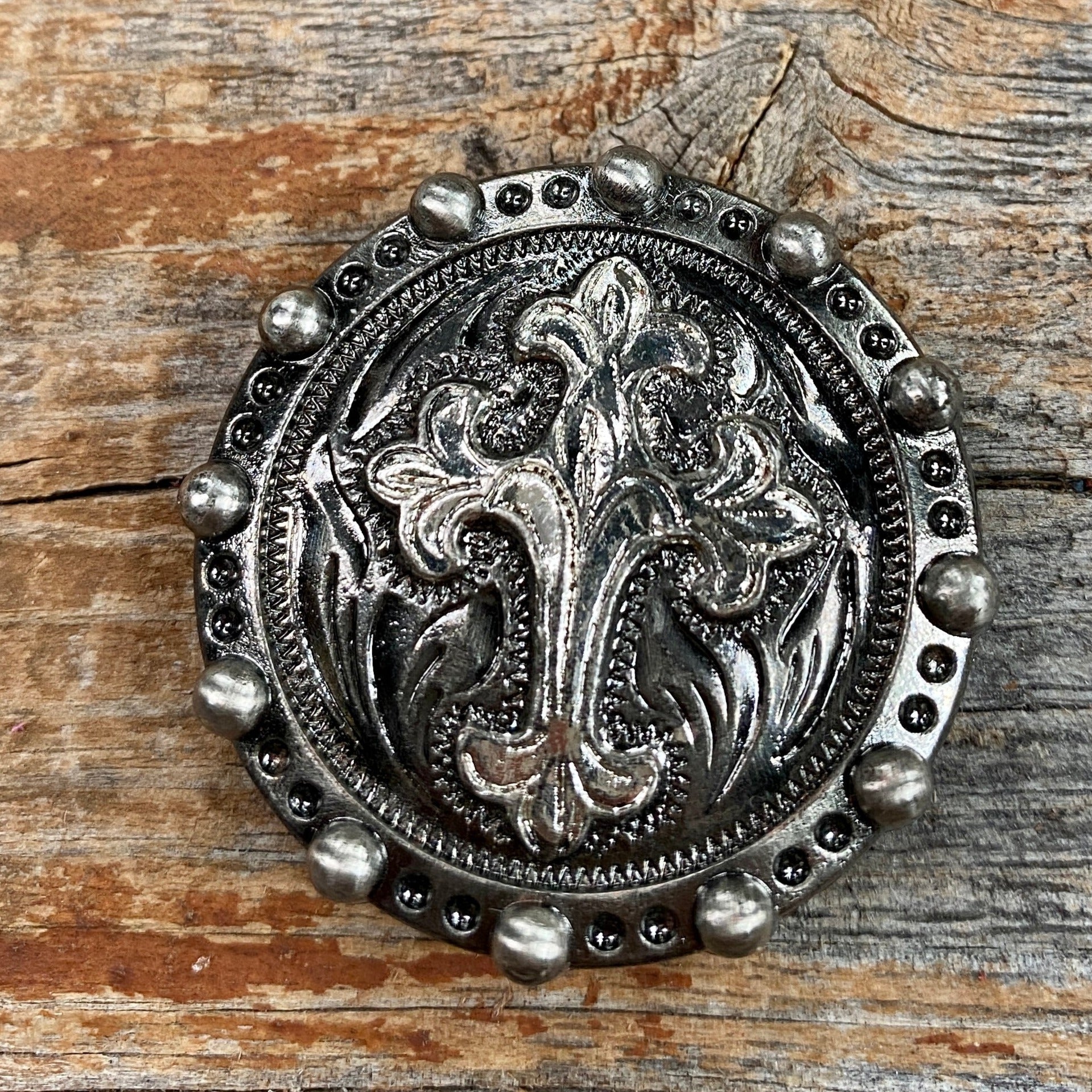 Antique Silver Cross Western Concho W191