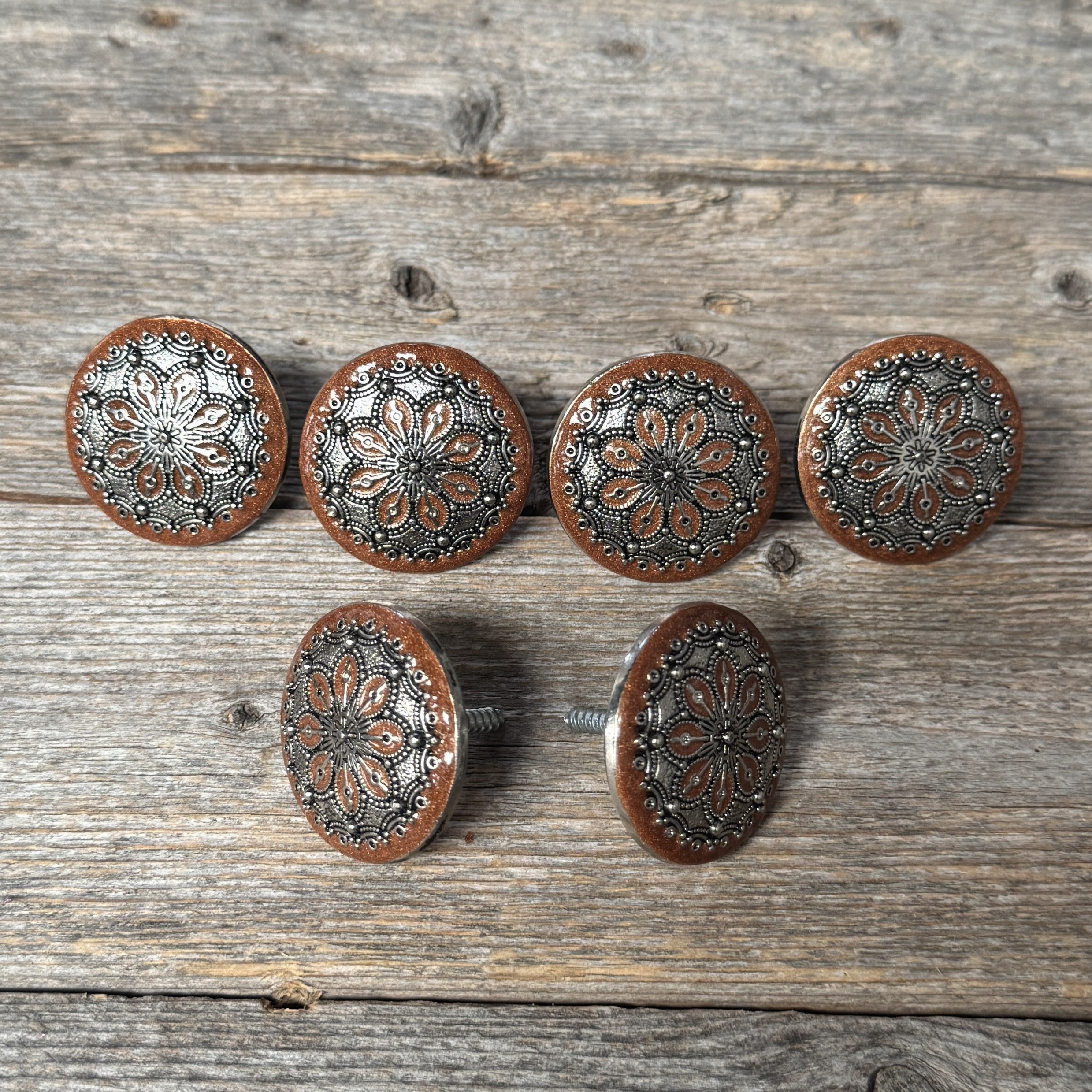 Rust Filigree and Dots Saddle Set SSW233
