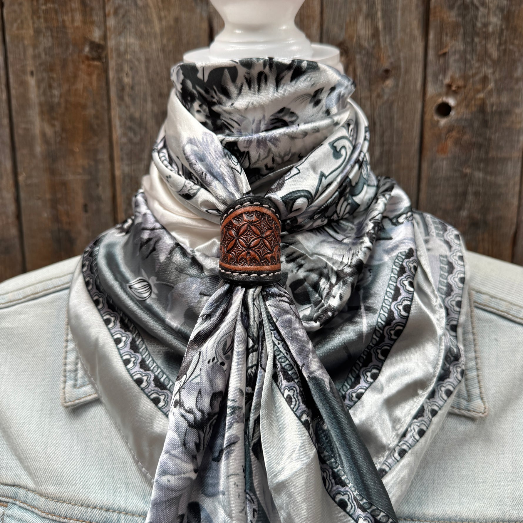 35X35" Silver & White Paisley Wild Rag / Scarf WR172 - Tooled Leather Wild Rag Slides - Assorted