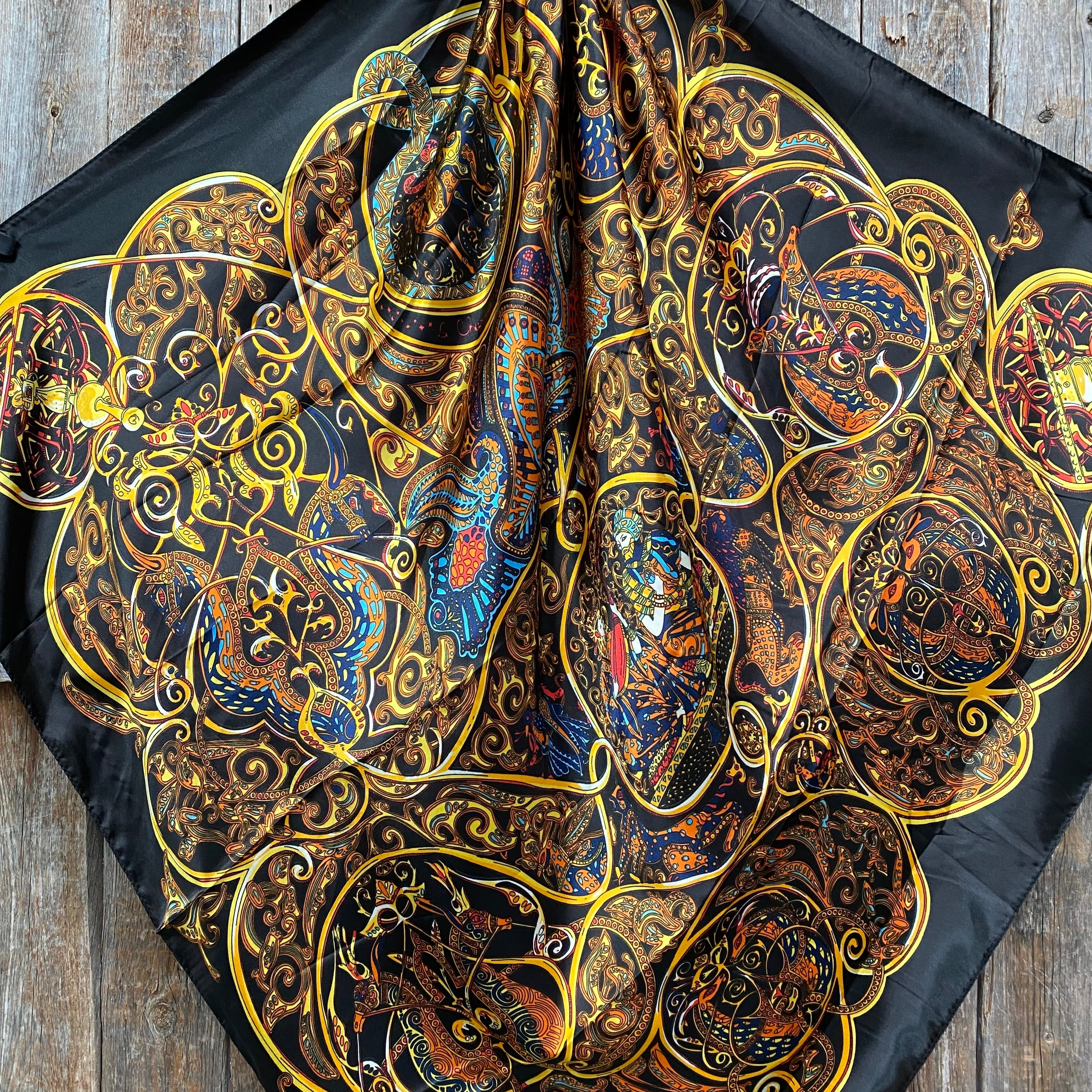 35X35"  Black & Gold Wild Rag / Scarf WR3303X