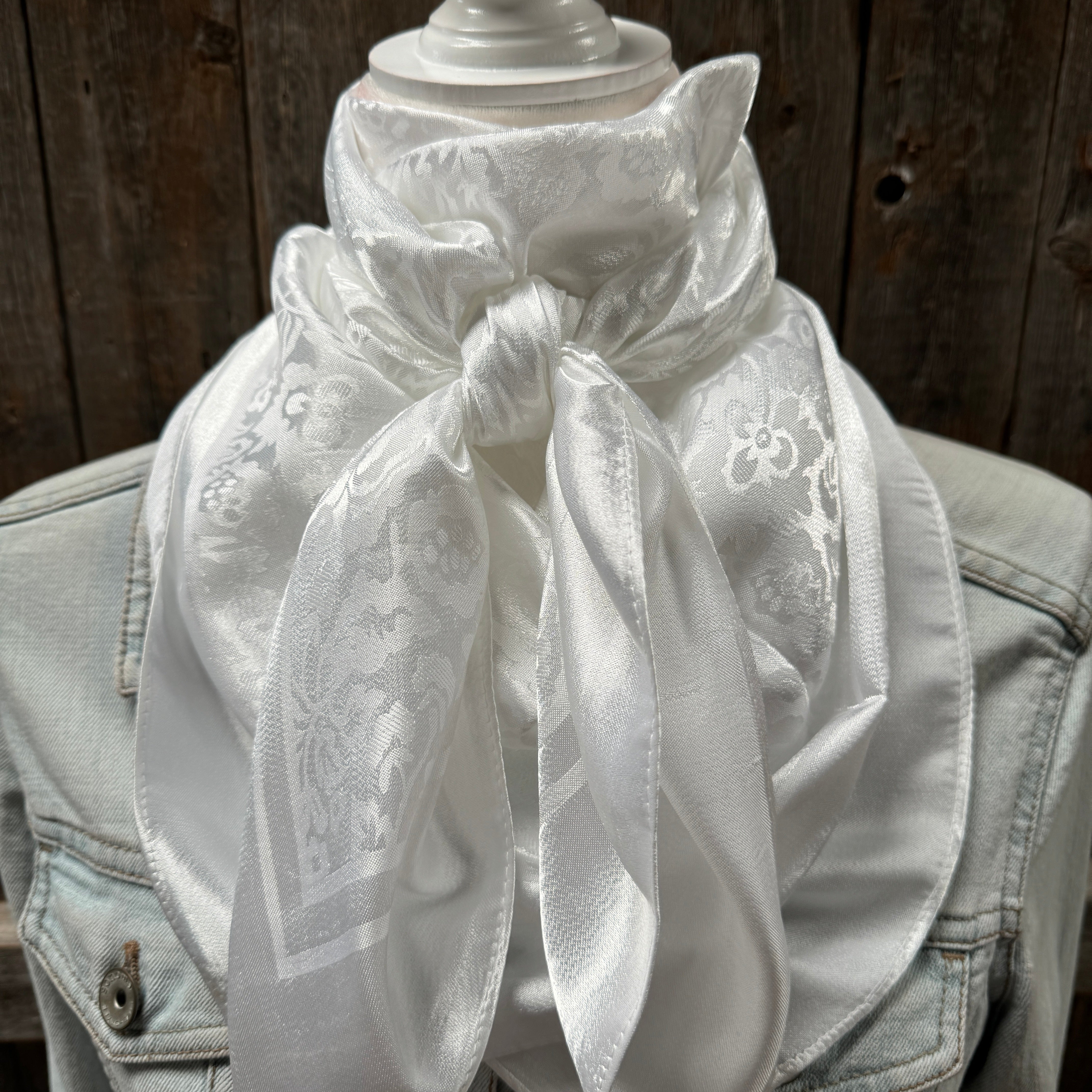 35X35" White Jacquard Wild Rag / Scarf WR4083