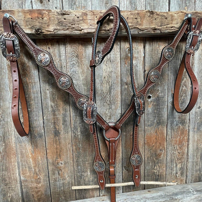 ONE EAR TACK SET
