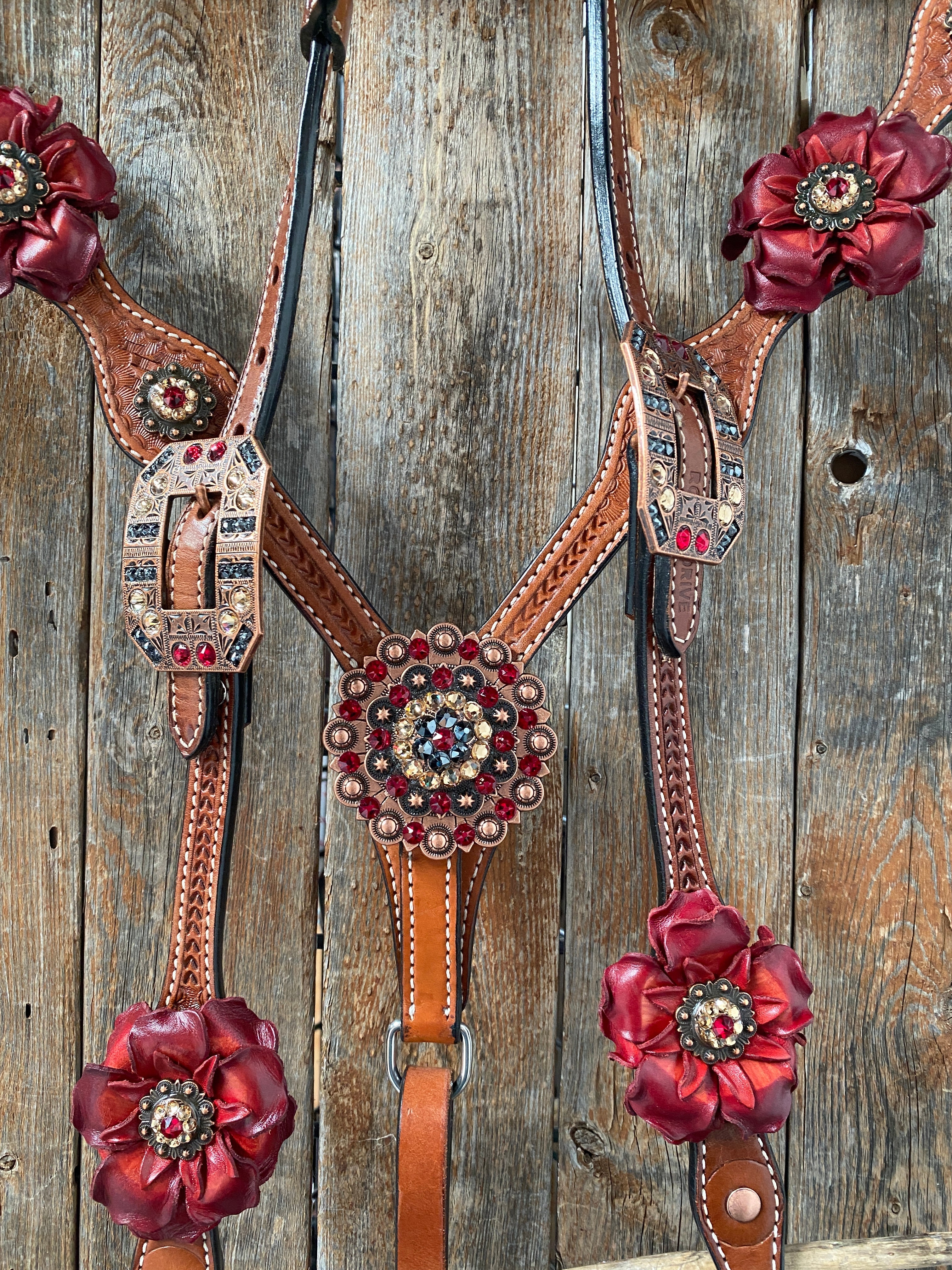 Light Oil Basketweave Champagne and Red One Ear & Breastcollar Tack Set #OEBC432 - RODEO DRIVE