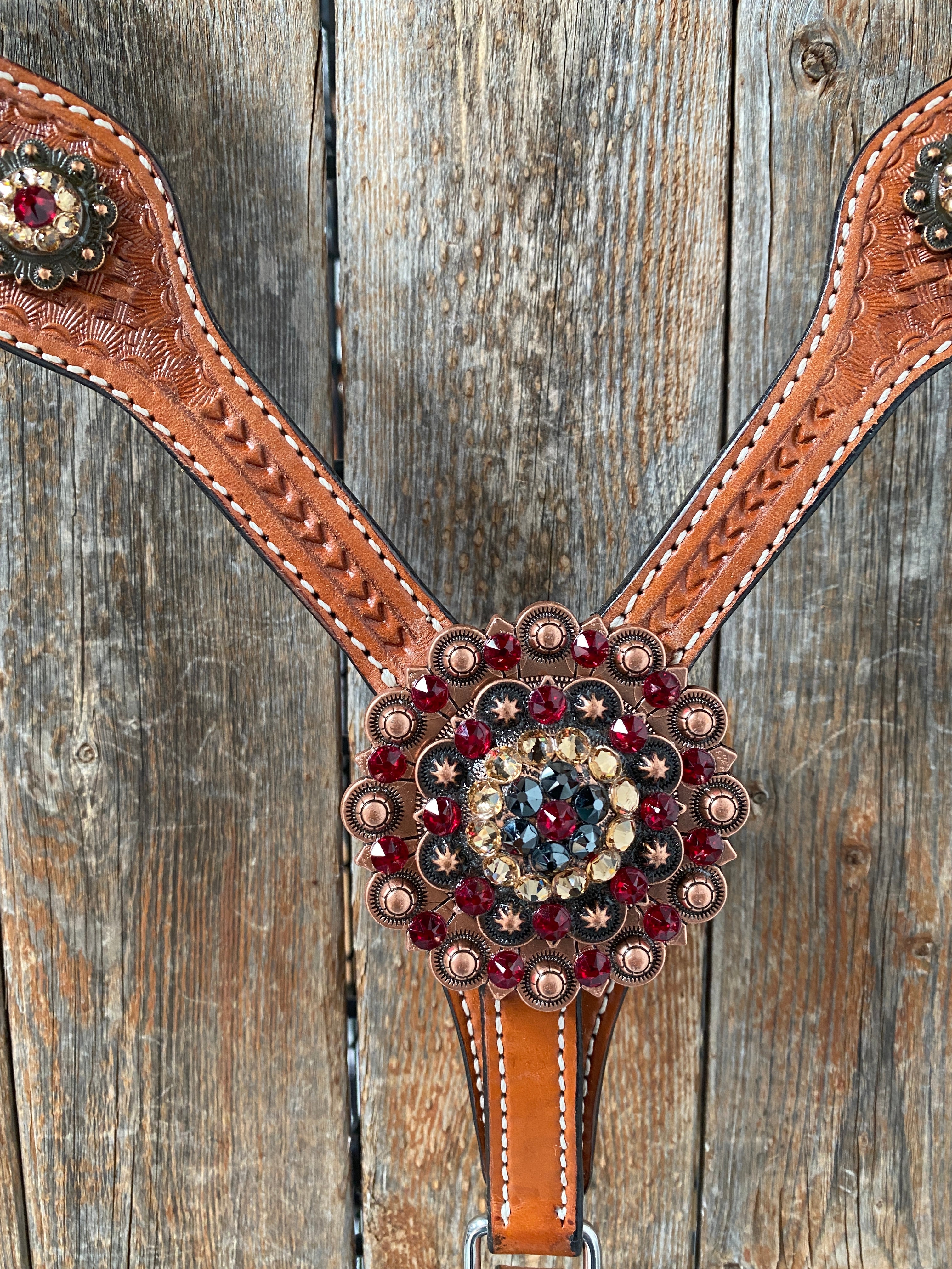 Light Oil Basketweave Champagne and Red One Ear & Breastcollar Tack Set #OEBC432 - RODEO DRIVE