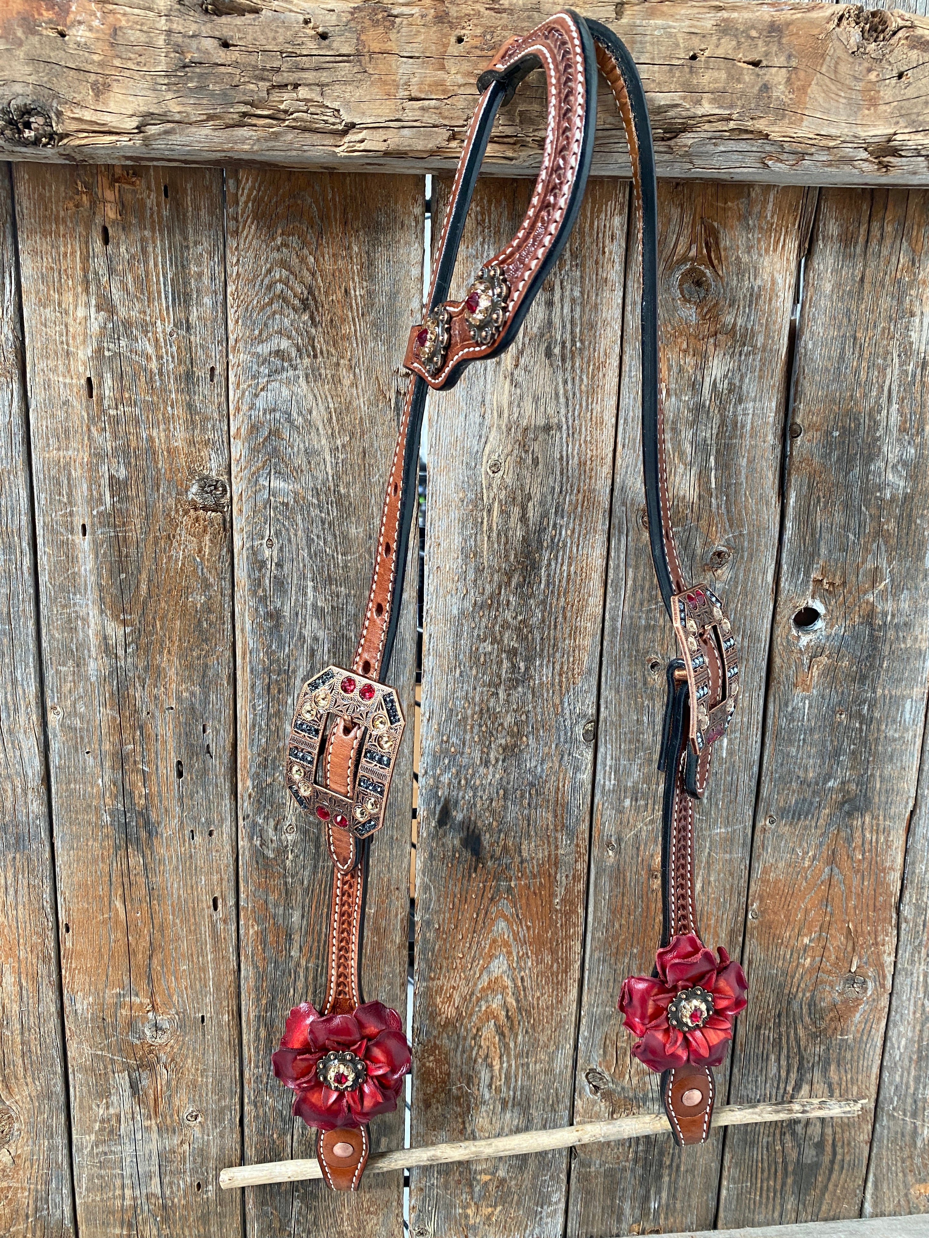 Light Oil Basketweave Champagne and Red One Ear & Breastcollar Tack Set #OEBC432 - RODEO DRIVE