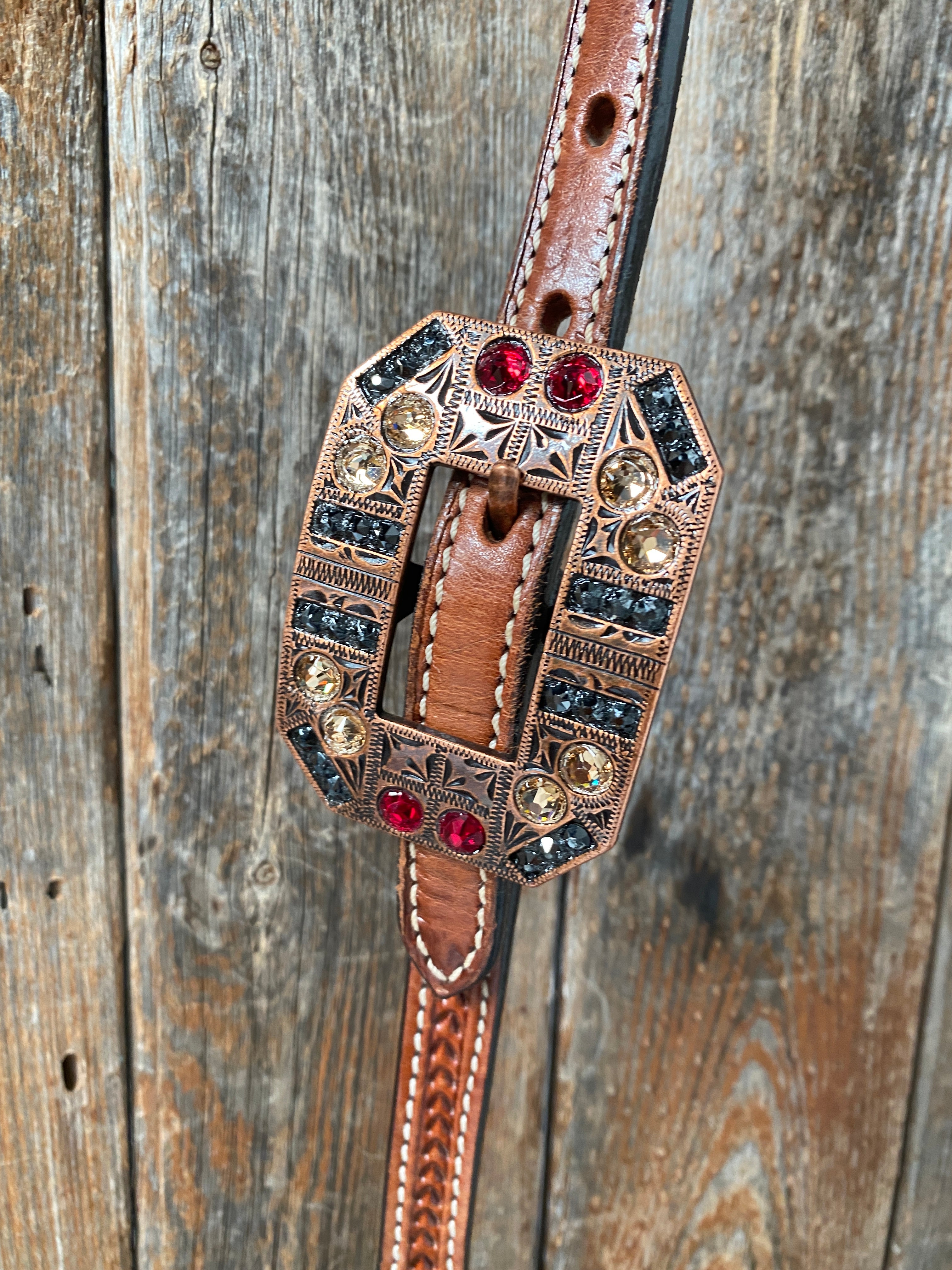 Light Oil Basketweave Champagne and Red One Ear & Breastcollar Tack Set #OEBC432 - RODEO DRIVE