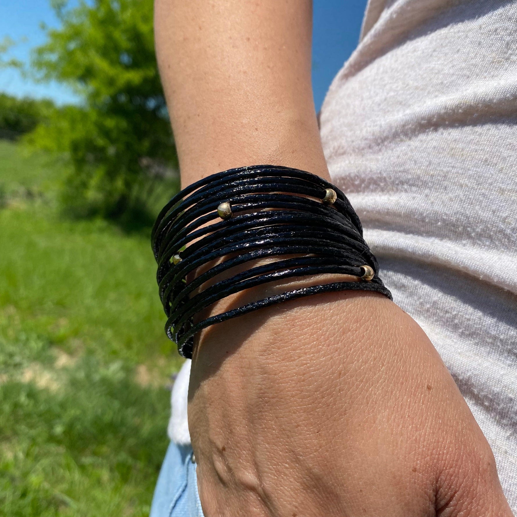 Black Leather Multi-Layered Beaded Fashion Bracelet XI124 - RODEO DRIVE