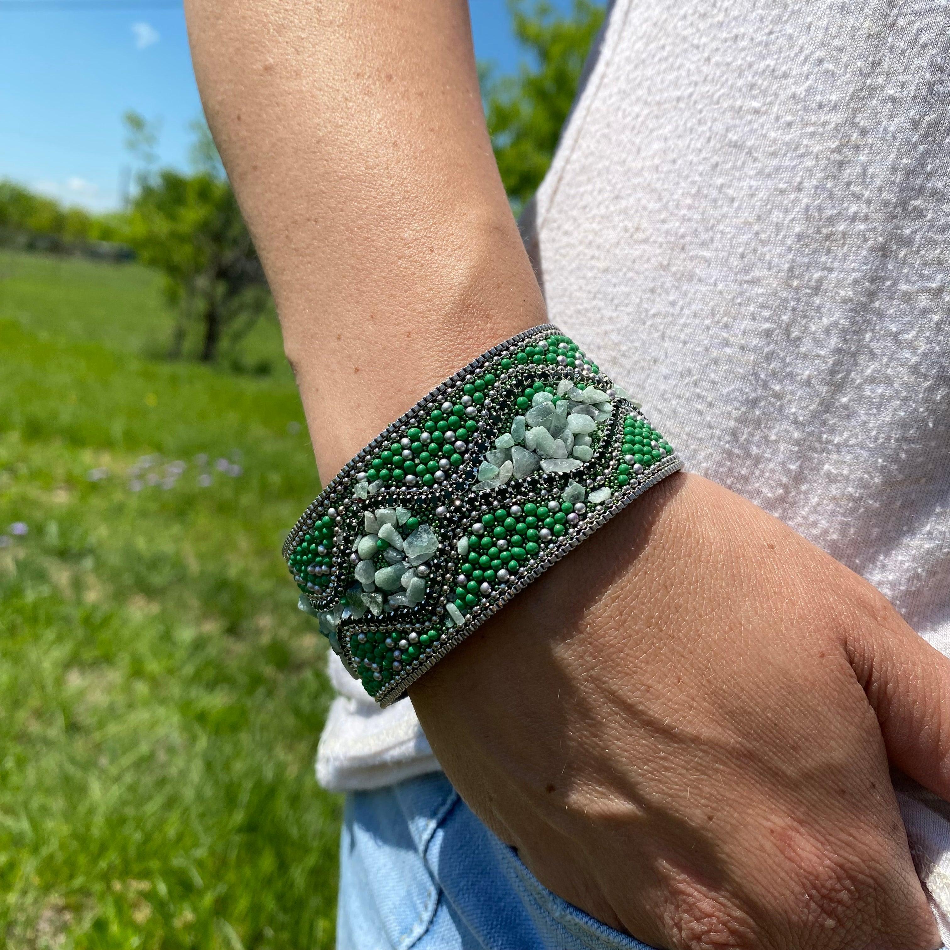 Green Bead and Stone Fashion Bracelet XI110 - RODEO DRIVE