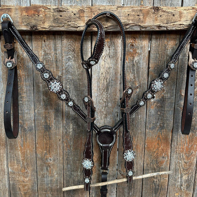 ONE EAR TACK SET
