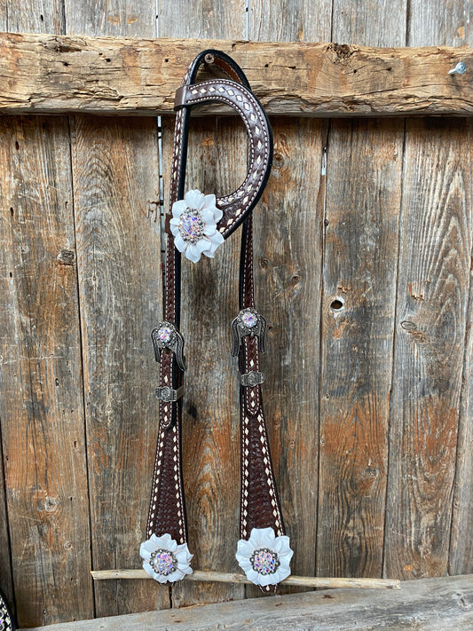 Dark Oil Buckstitch White Floral One Ear & Breastcollar Tack Set #OEBC444 - RODEO DRIVE