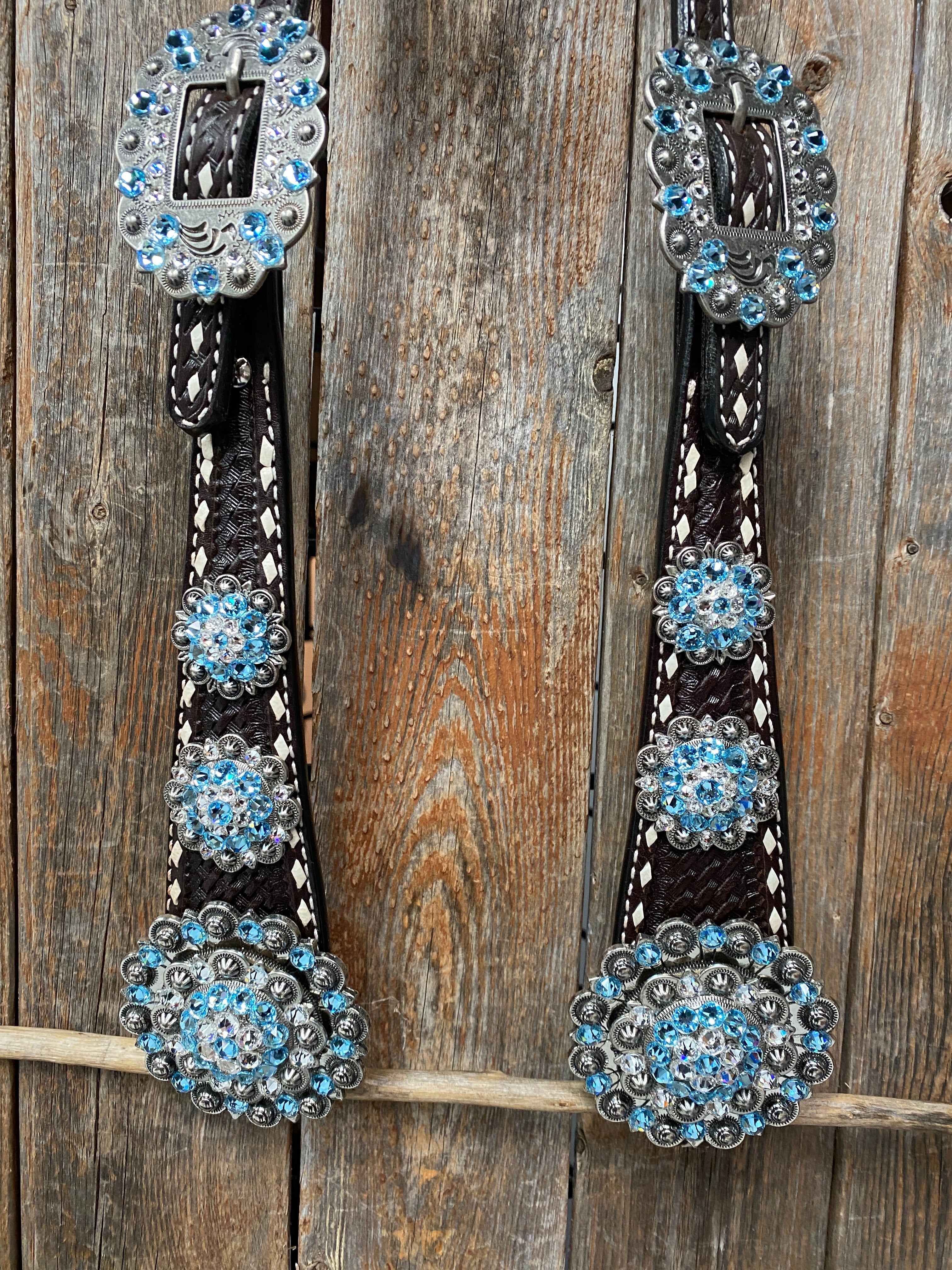 Dark Oil Buckstitch Aqua and Clear One Ear & Breastcollar Tack Set #OEBC439 - RODEO DRIVE