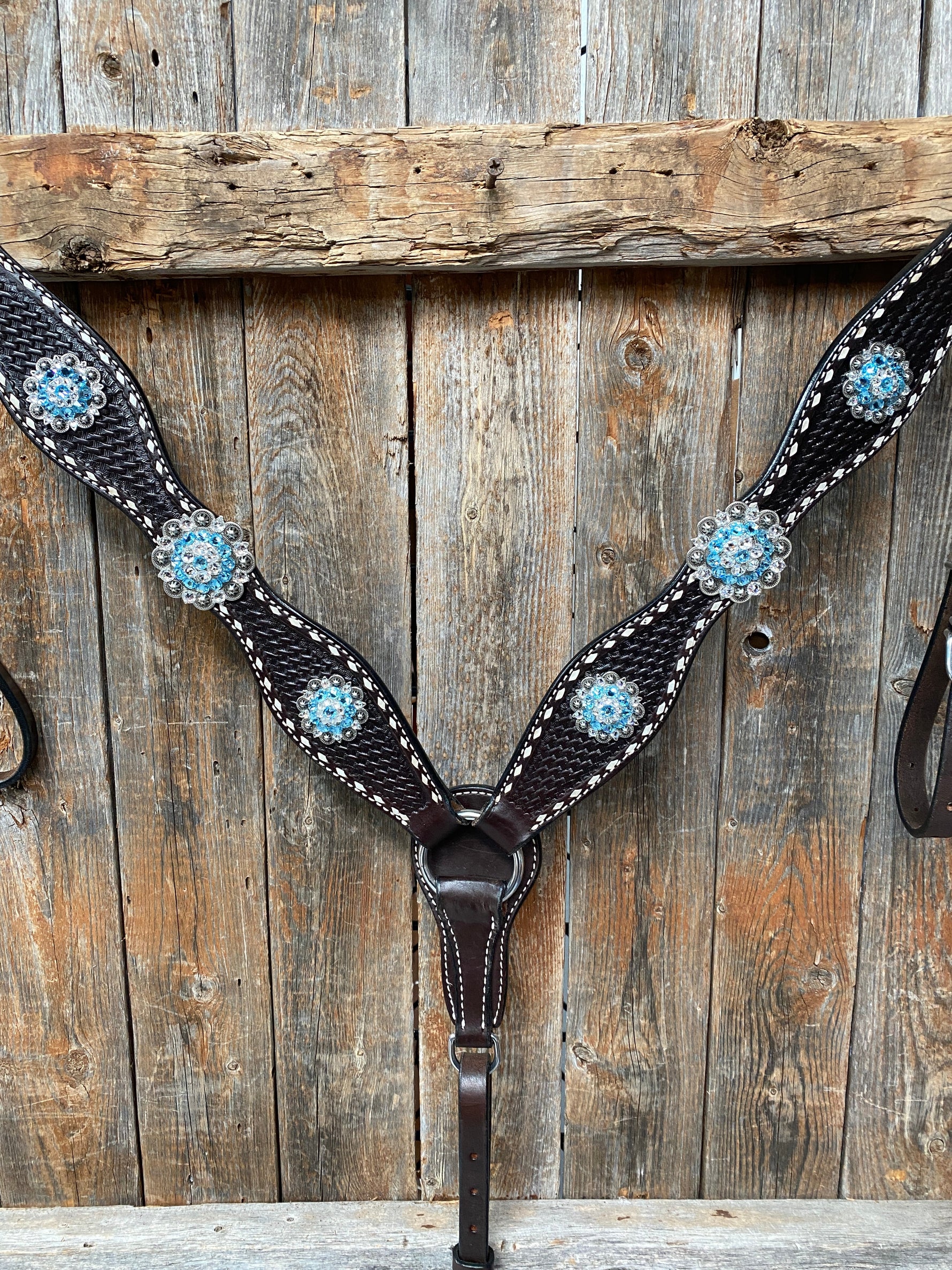 Dark Oil Buckstitch Aqua and Clear One Ear & Breastcollar Tack Set #OEBC439 - RODEO DRIVE