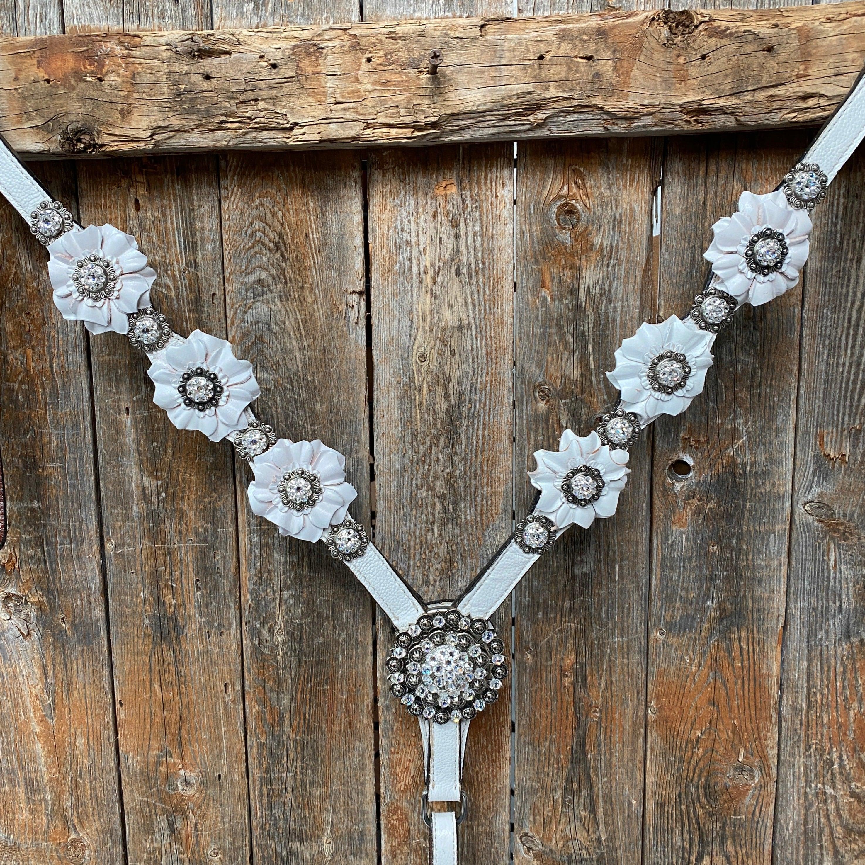 White Floral One Ear & Breastcollar Tack Set #OEBC440 - RODEO DRIVE