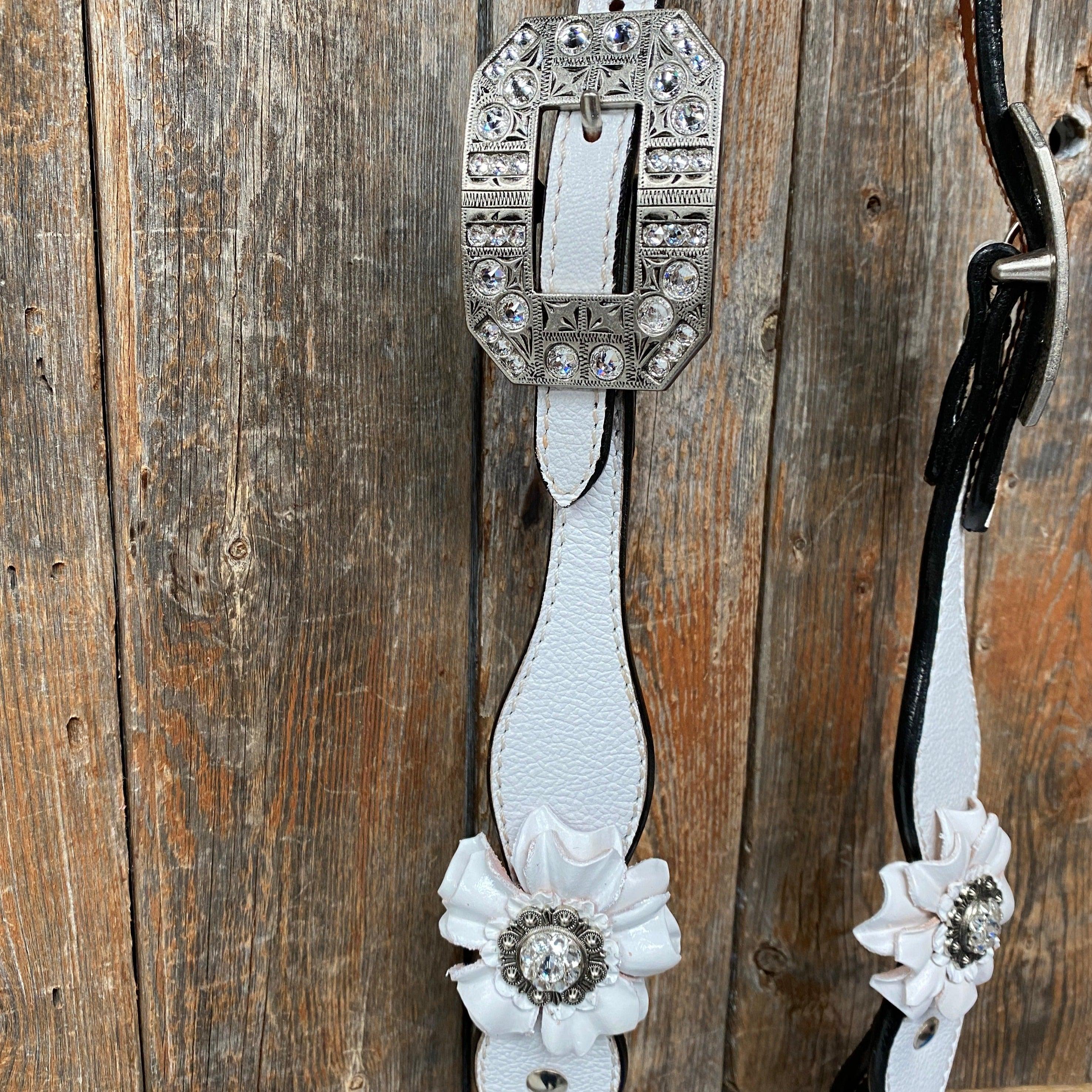 White Floral One Ear & Breastcollar Tack Set #OEBC440 - RODEO DRIVE