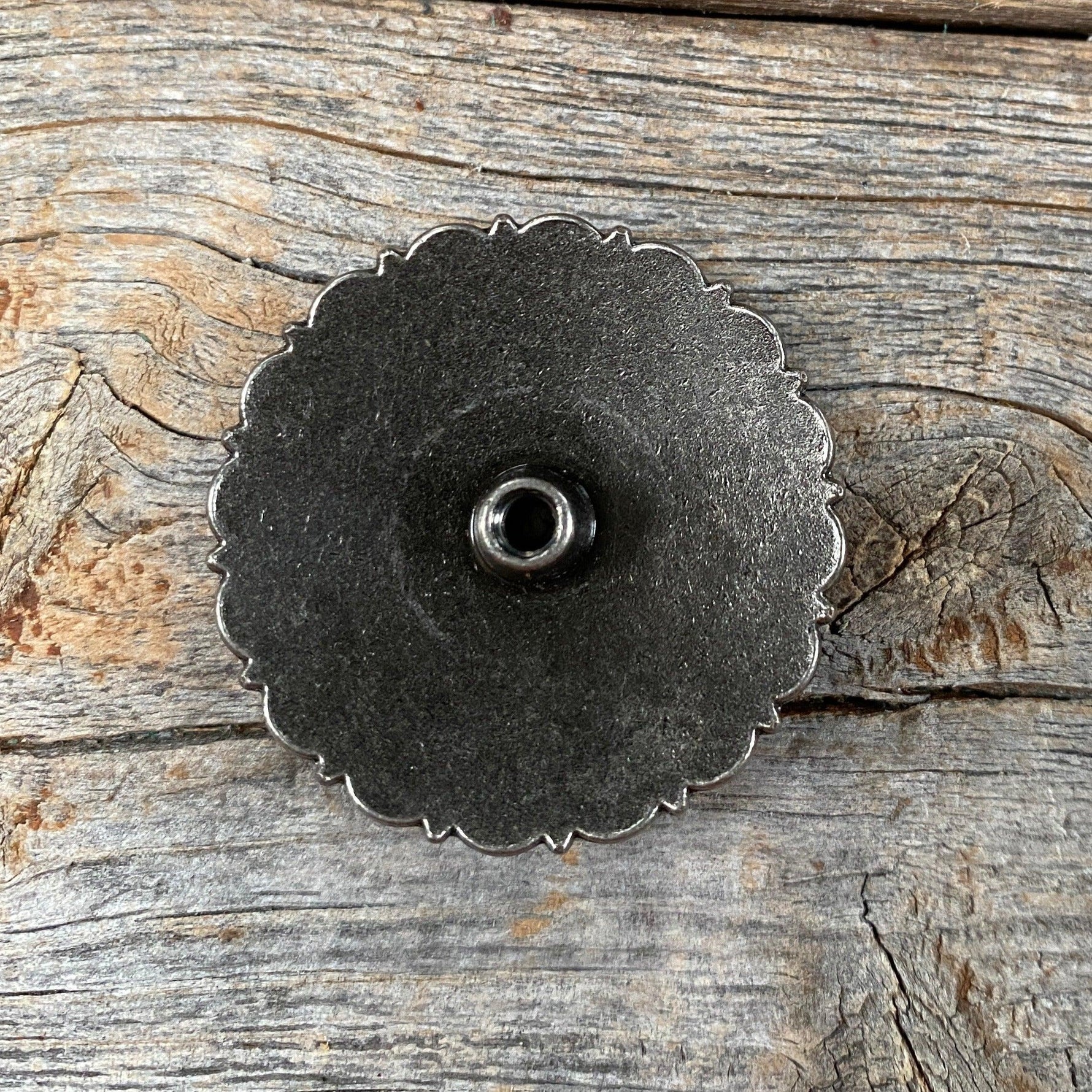 Antique Silver Round Concho 1.5" W102L - RODEO DRIVE