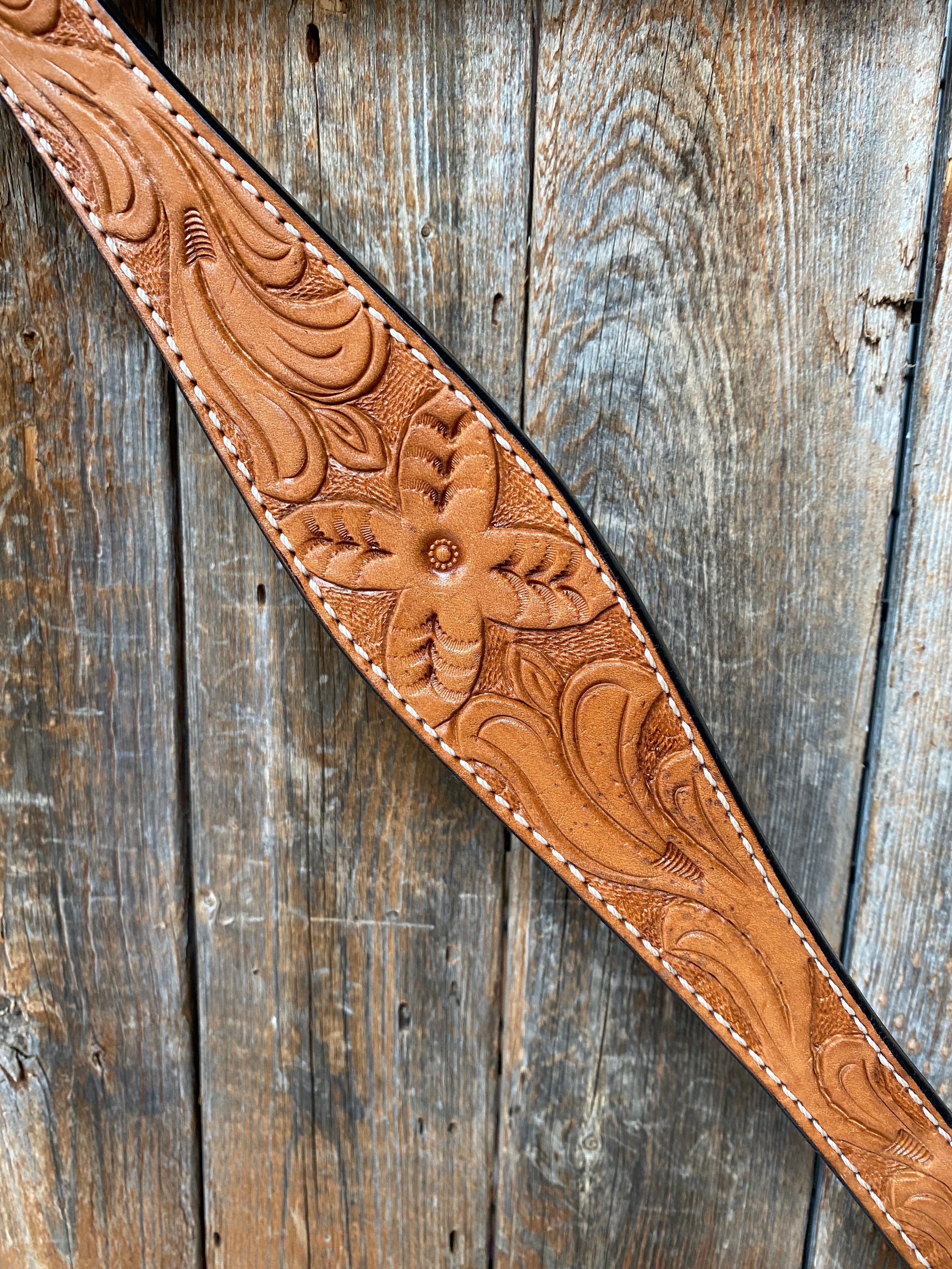 Floral Tooled Light Oil Breastacollar - RODEO DRIVE