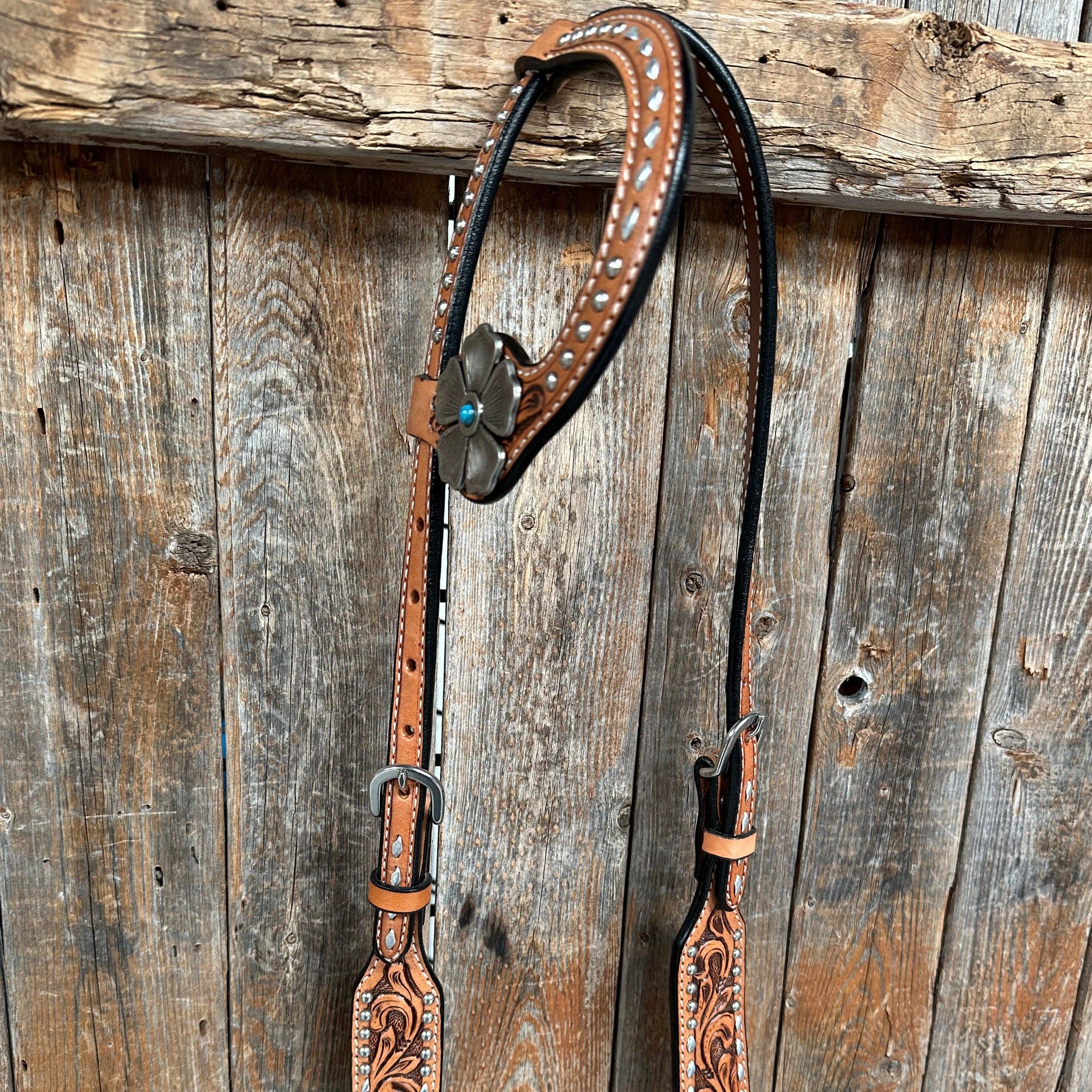 Silver Buckstitch and Flower One Ear / Breastcollar #OEBC537 - RODEO DRIVE