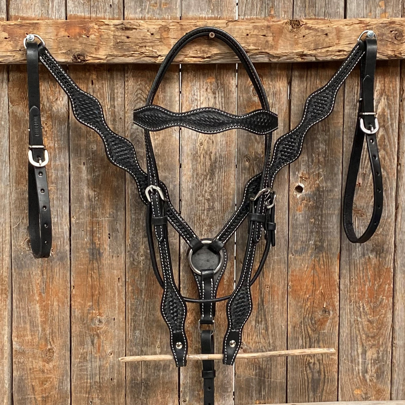 Basketweave Scalloped Black Tack Sets - RODEO DRIVE