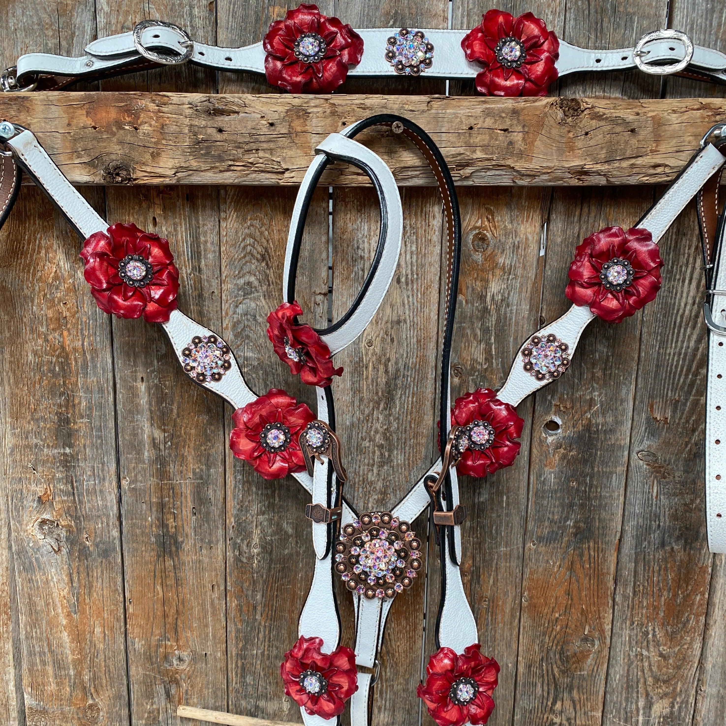 White Leather AB and Gardenias One Ear Tack Set with Wither Strap #OEBC475 - RODEO DRIVE