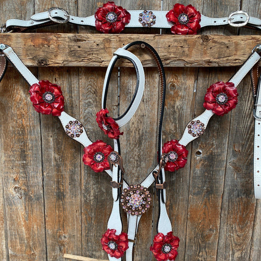 White Leather AB and Gardenias One Ear Tack Set with Wither Strap #OEBC475 - RODEO DRIVE