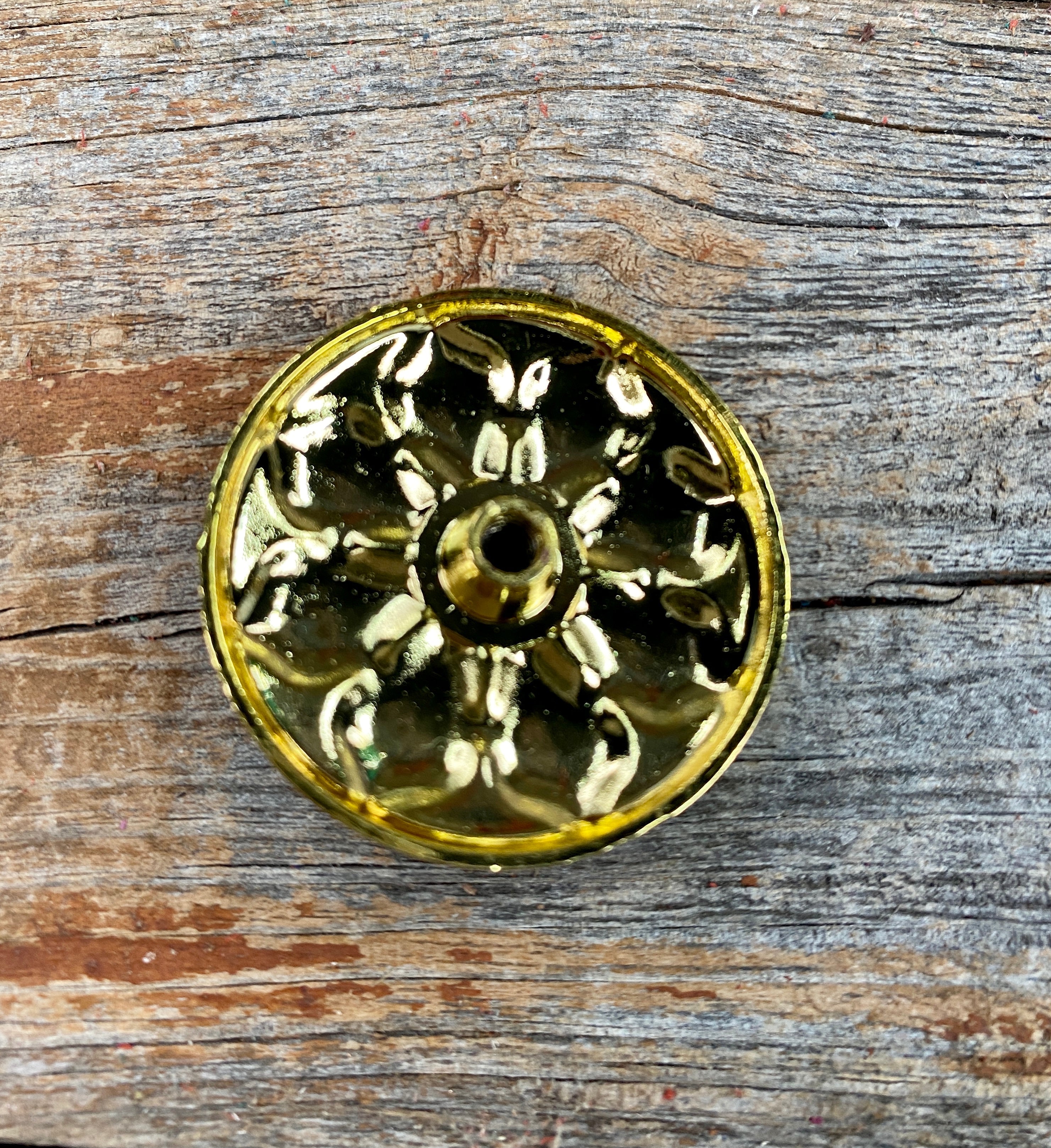 Black & Gold Sunflower Concho 1.5" W125L - RODEO DRIVE