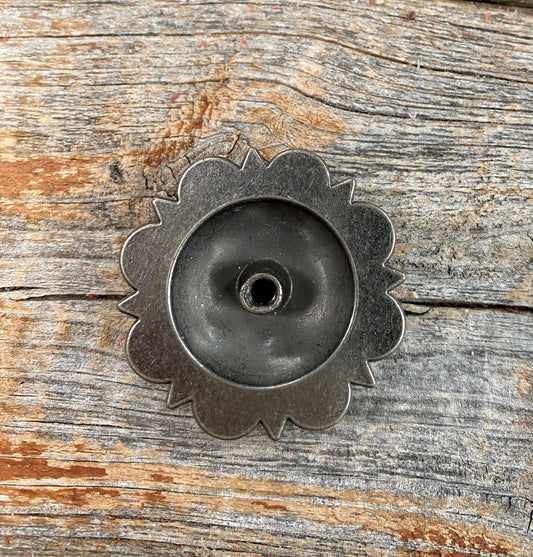 Antique Silver Barrel Racer Concho 1.5" W177L - RODEO DRIVE