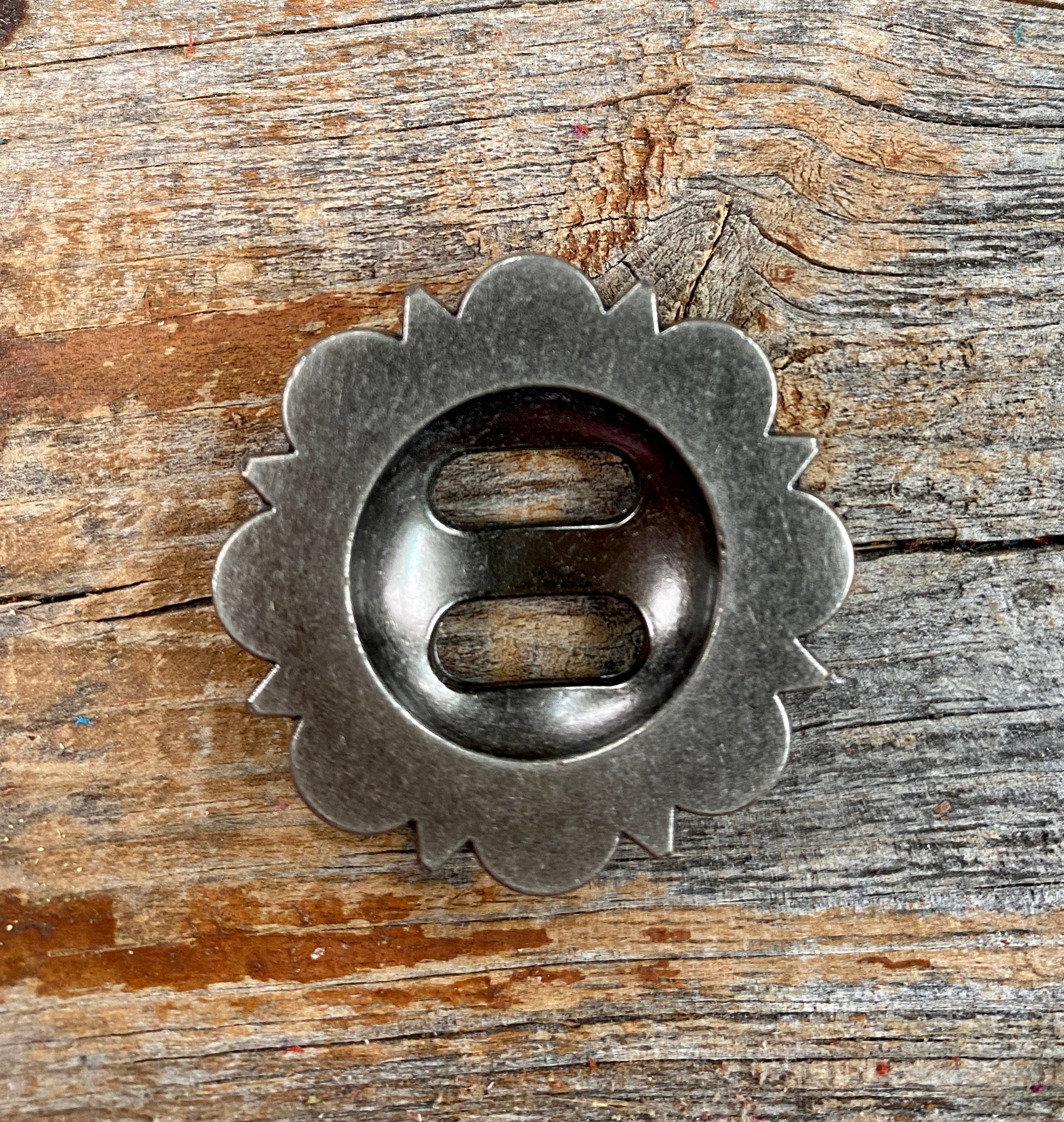 Antique Silver Berry Slotted Concho 1.5" W173L - RODEO DRIVE