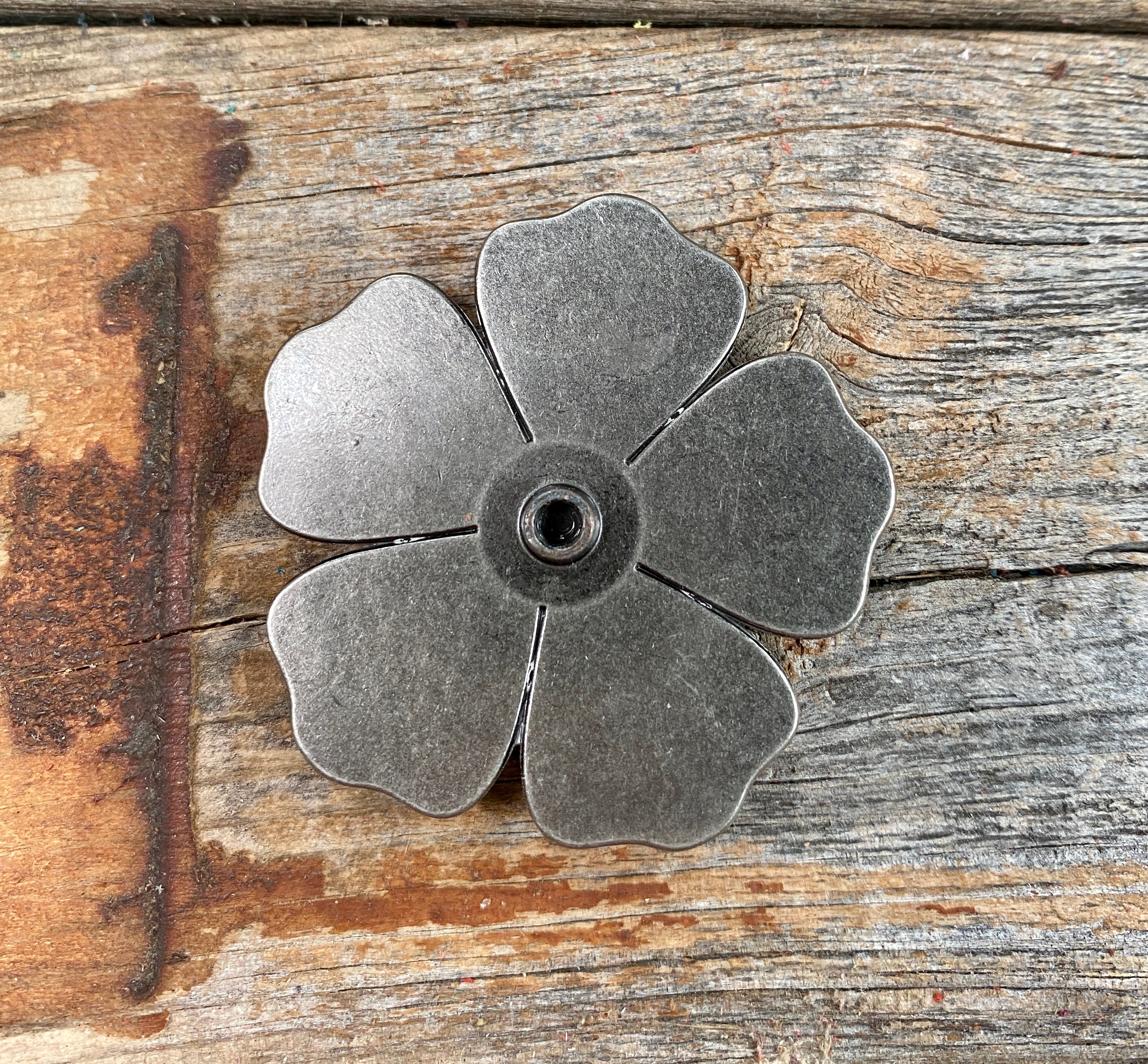 Antique Silver Flower Turquoise Concho 2" W110L - RODEO DRIVE