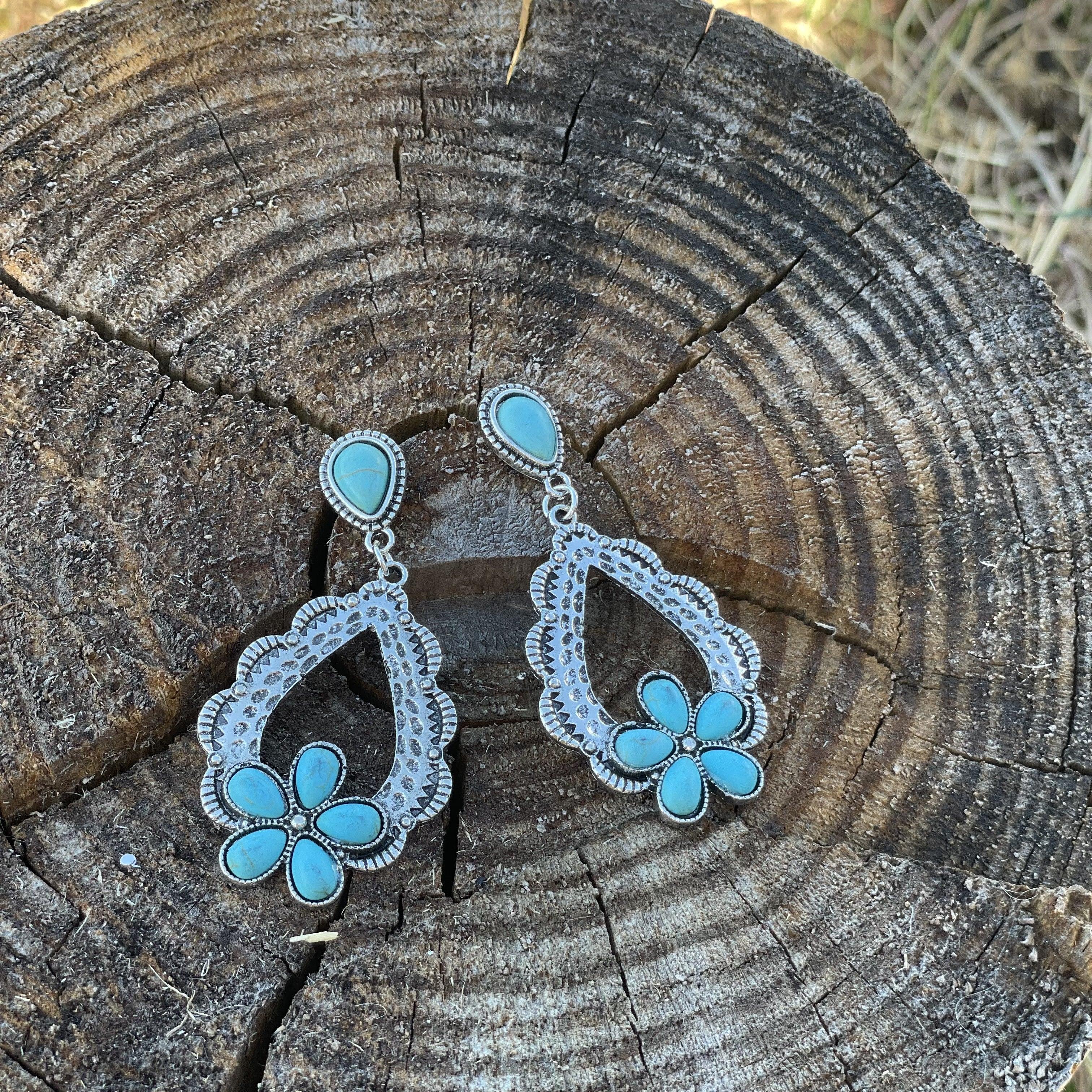 Turquoise Flower Dangle Silver Fashion Earrings WA192 - RODEO DRIVE