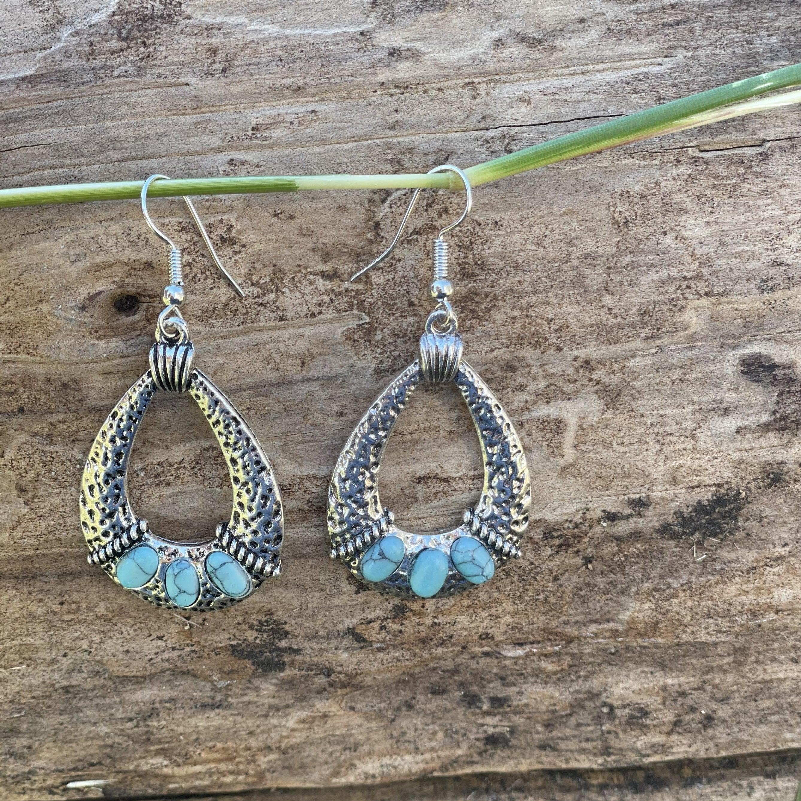 Turquoise Dangle Silver Fashion Earrings WA196 - RODEO DRIVE