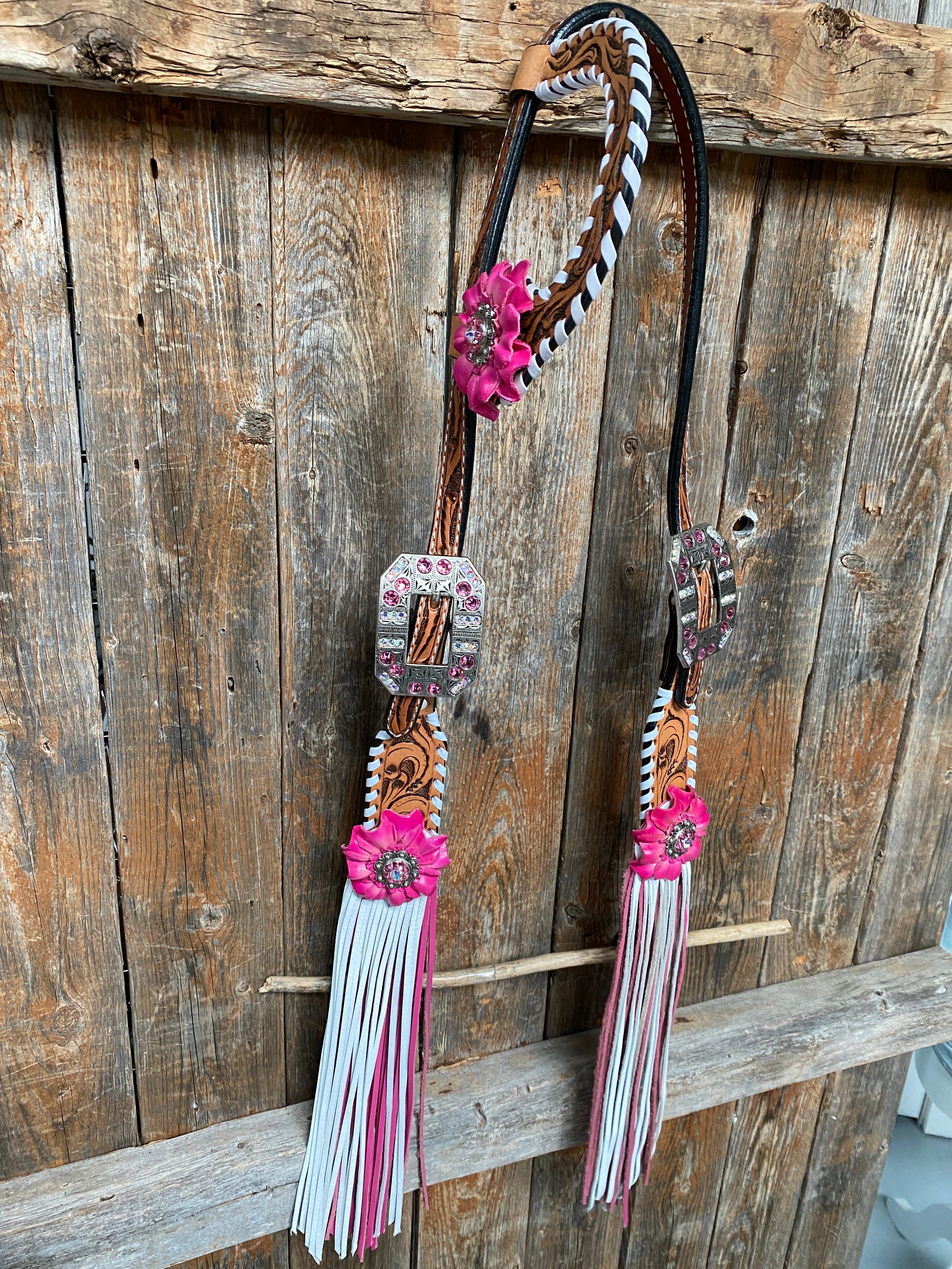 Light Oil Whipstitch Pink and White One Ear & Breastcollar Tack Set #OEBC437 - RODEO DRIVE