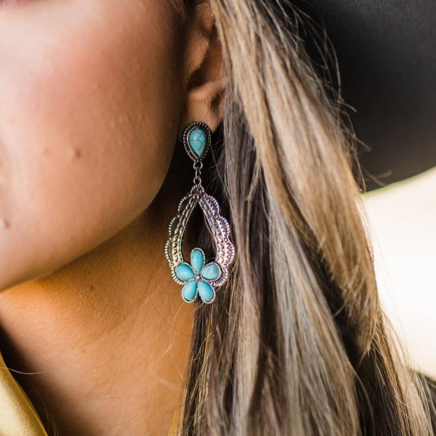 Turquoise Flower Dangle Silver Fashion Earrings WA192 - RODEO DRIVE