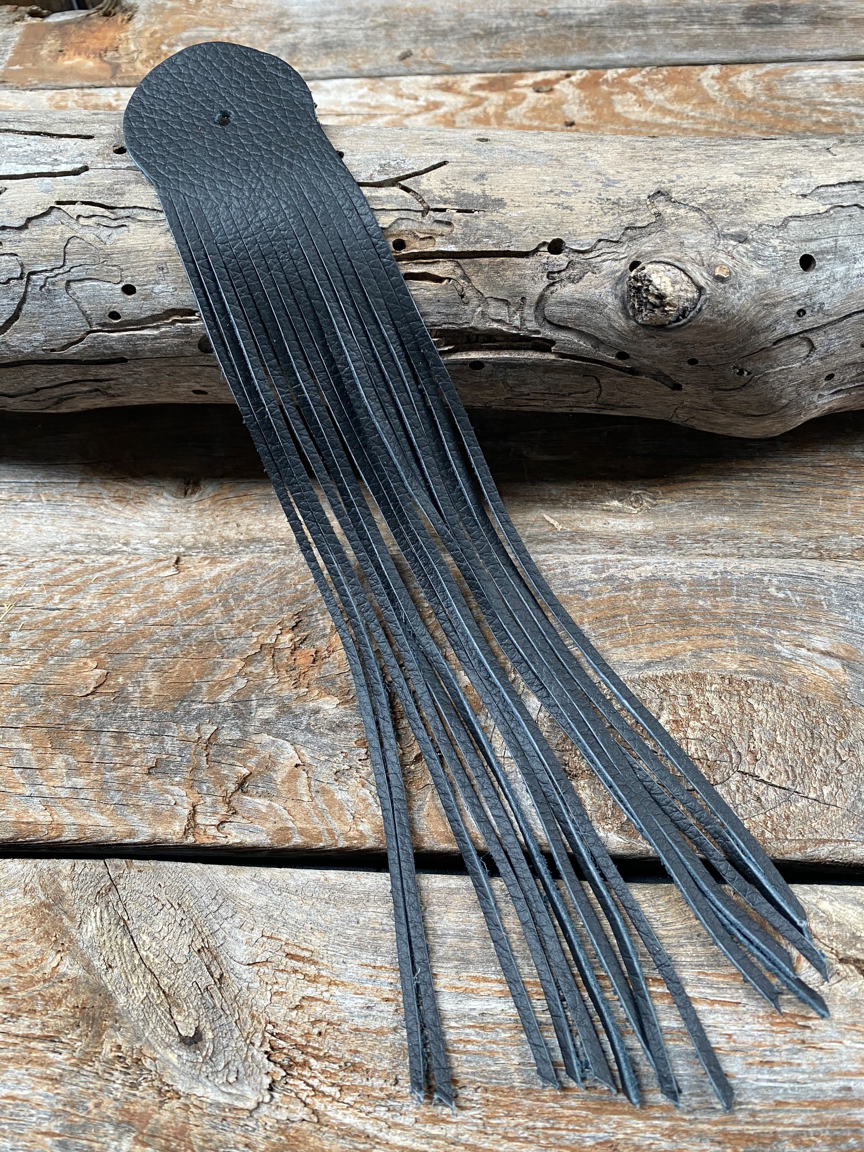 Flowers Fringe & More Black Fringe FRBK