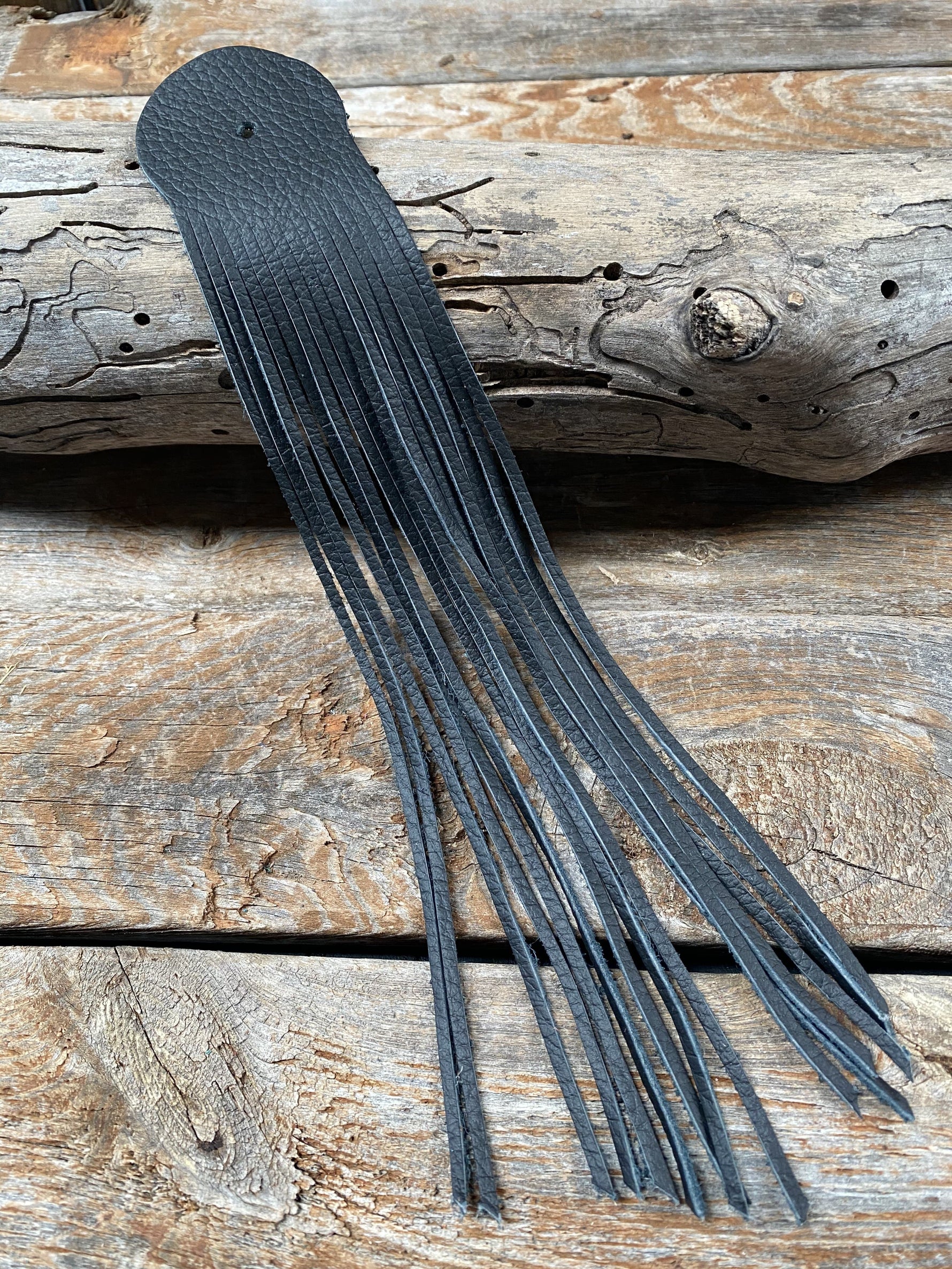 Flowers Fringe & More Black Fringe FRBK