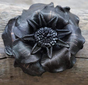 flowers-fringe-more-black-  display picture 2