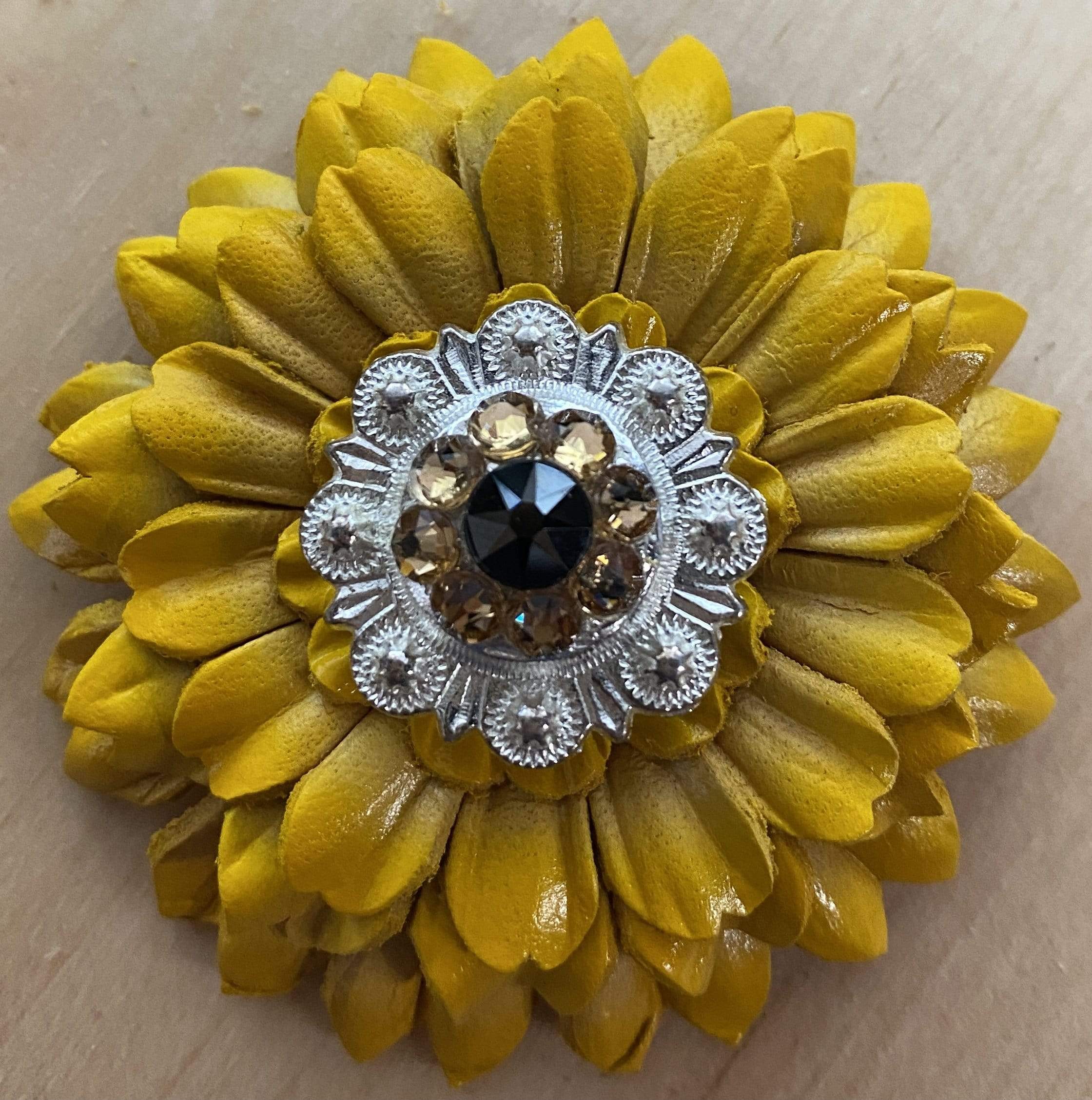 Flowers Fringe & More Sunflower with Bright Silver Jet & Champagne 1