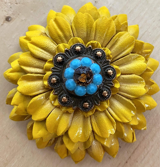 Flowers Fringe & More Sunflower with Copper Turquoise & Topaz 1" Concho FL5YECOTOTQ