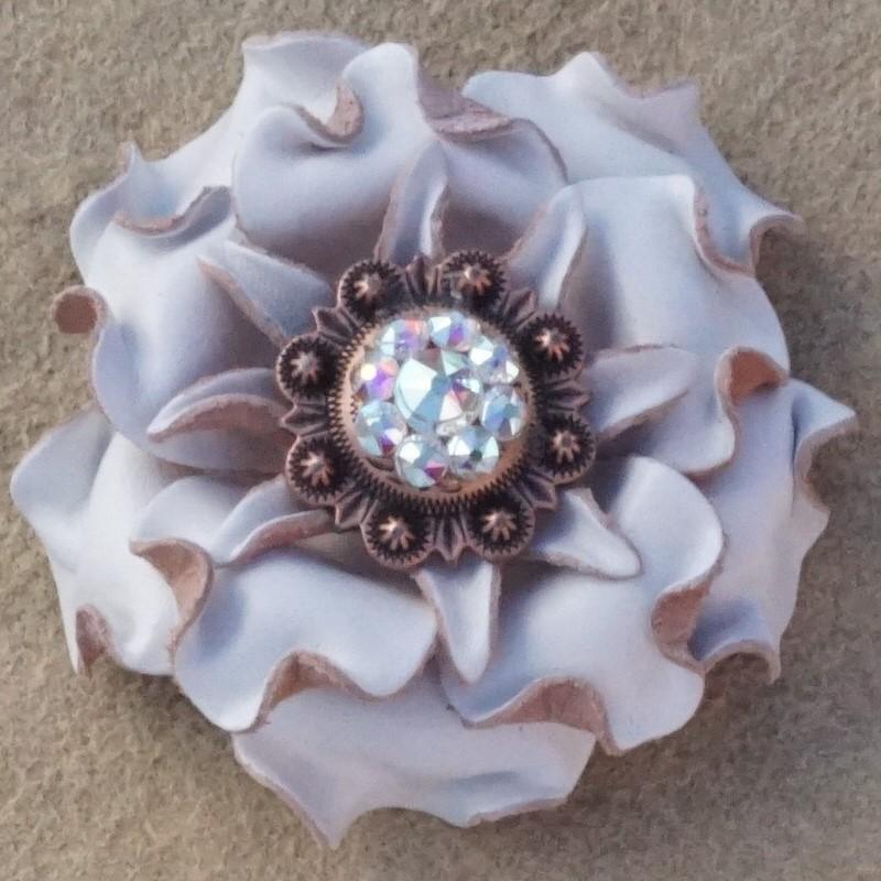 Flowers Fringe & More White Gardenia Flower With Copper AB 1" Concho FL2WTCOAB